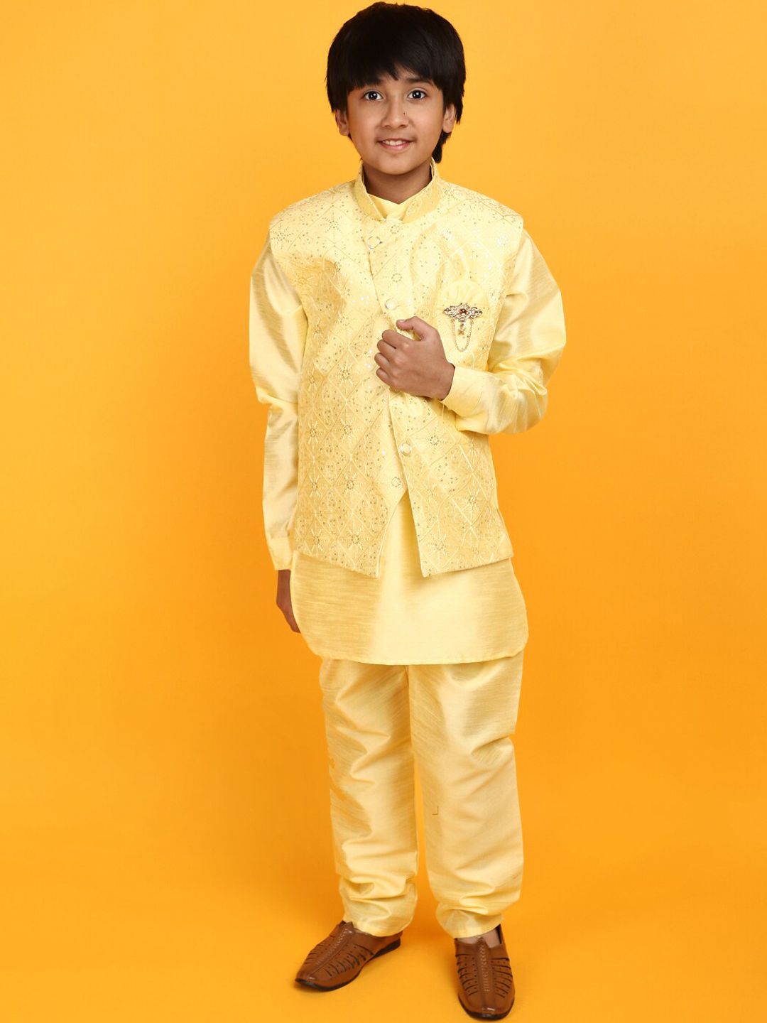 V-Mart Boys Self Design Mandarin Collar Sherwani-picture-28