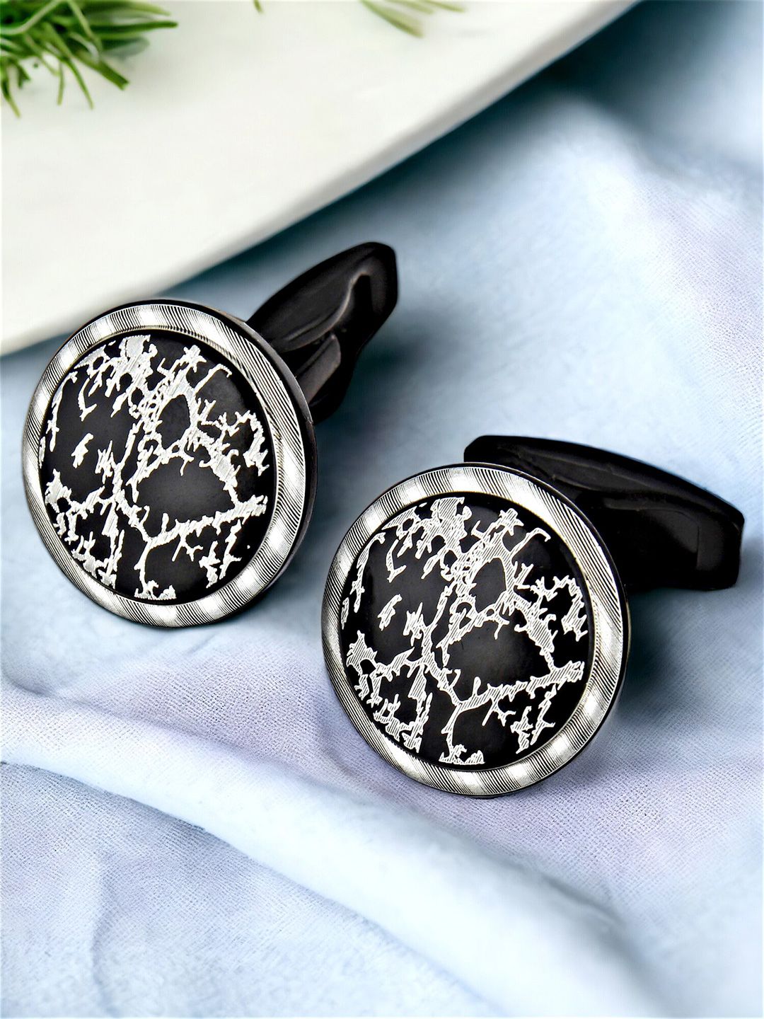 LUCKY JEWELLERY Silver-Plated Cufflink-picture-15
