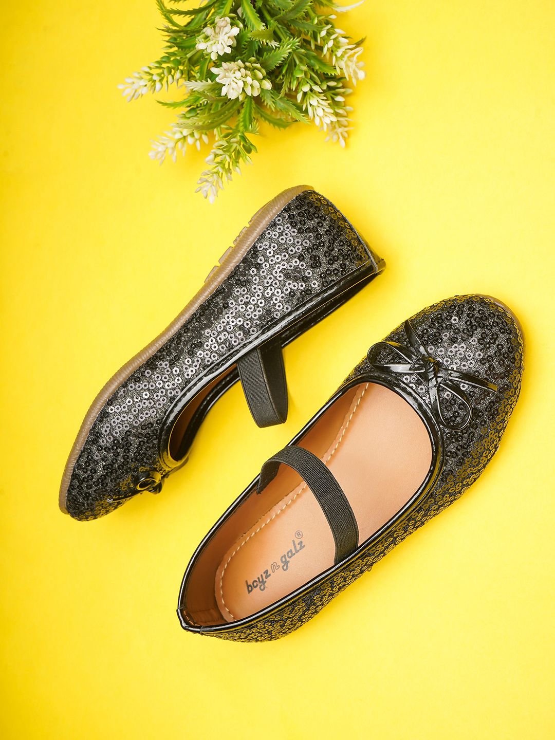 BOYZ N GALZ Girls Embellished Bow Detailed Ballerinas