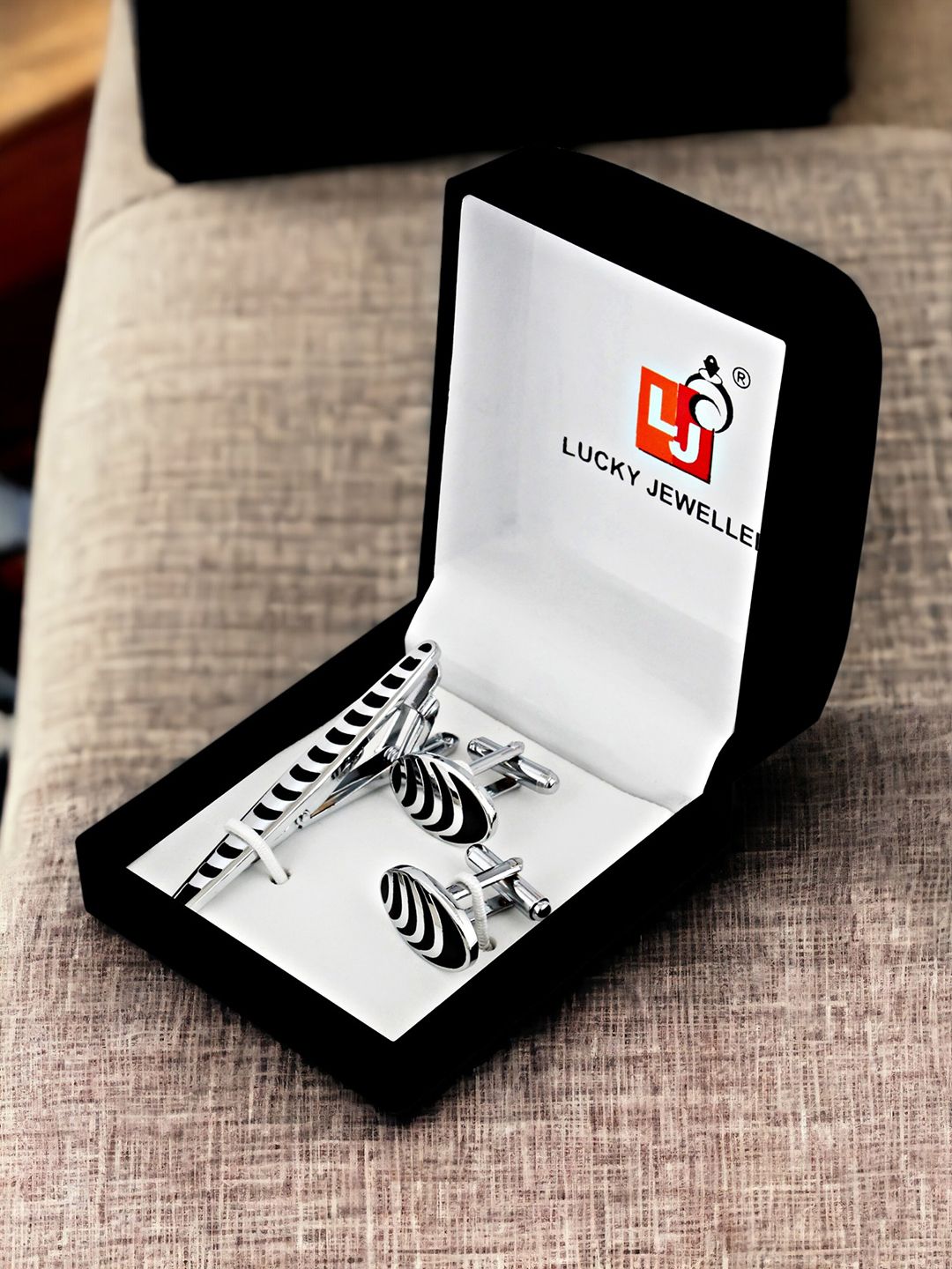 LUCKY JEWELLERY Geometric Silver-Plated Cufflink-picture-30