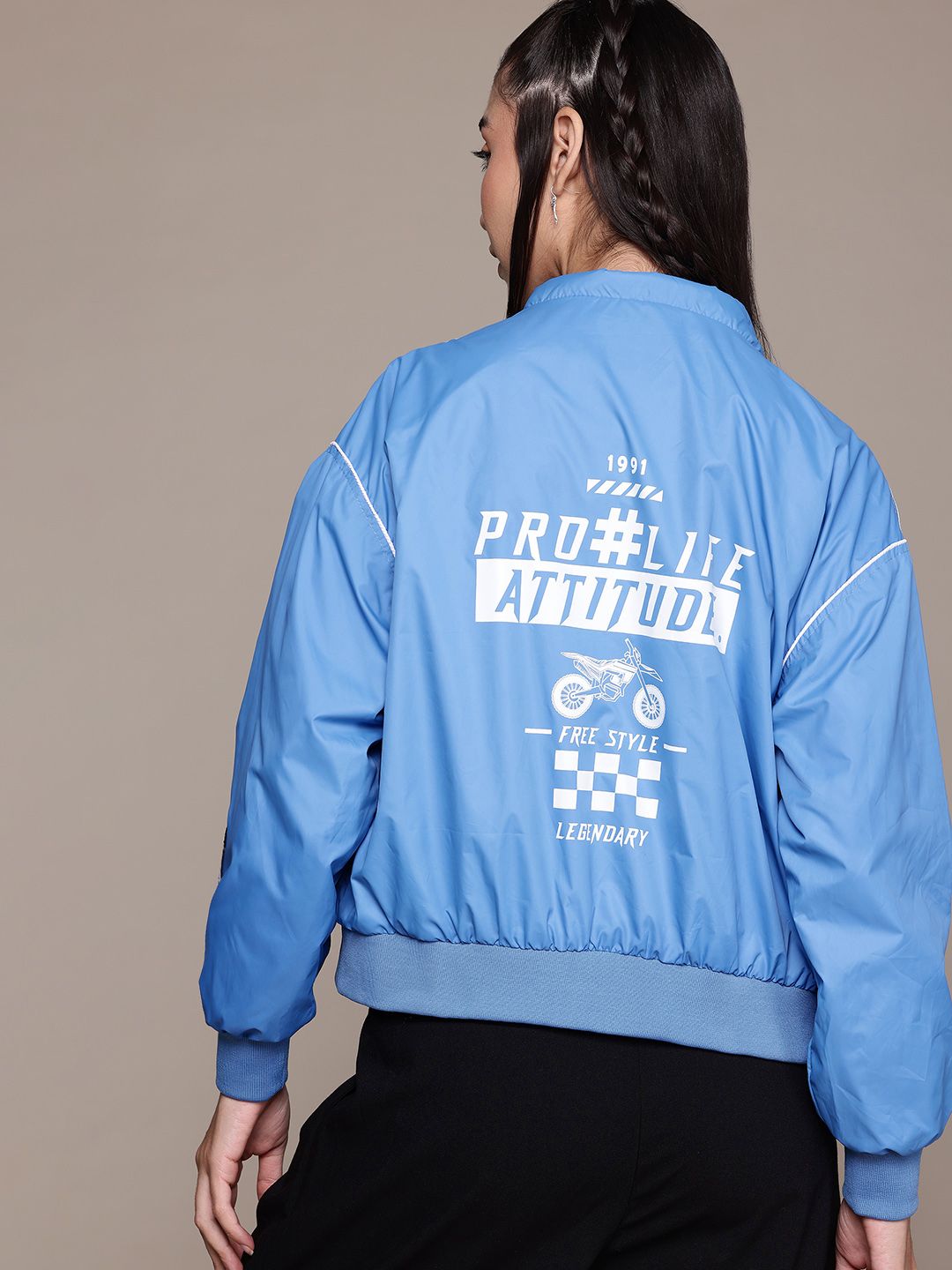 The Roadster Lifestyle Co. Typography Print Drop-Shoulder Sleeves Bomber Jacket-picture-11