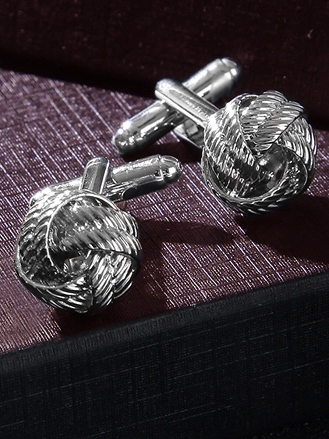 Peora Silver Plated Textured Cufflink-picture-14