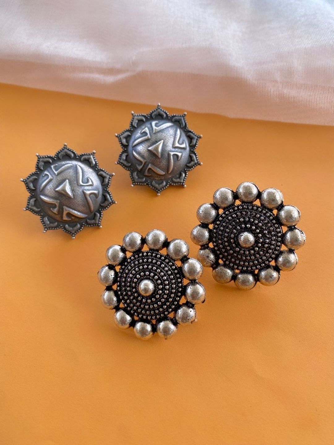ATIBELLE Set Of 2 German Silver Plated Oxidised Studs Earrings