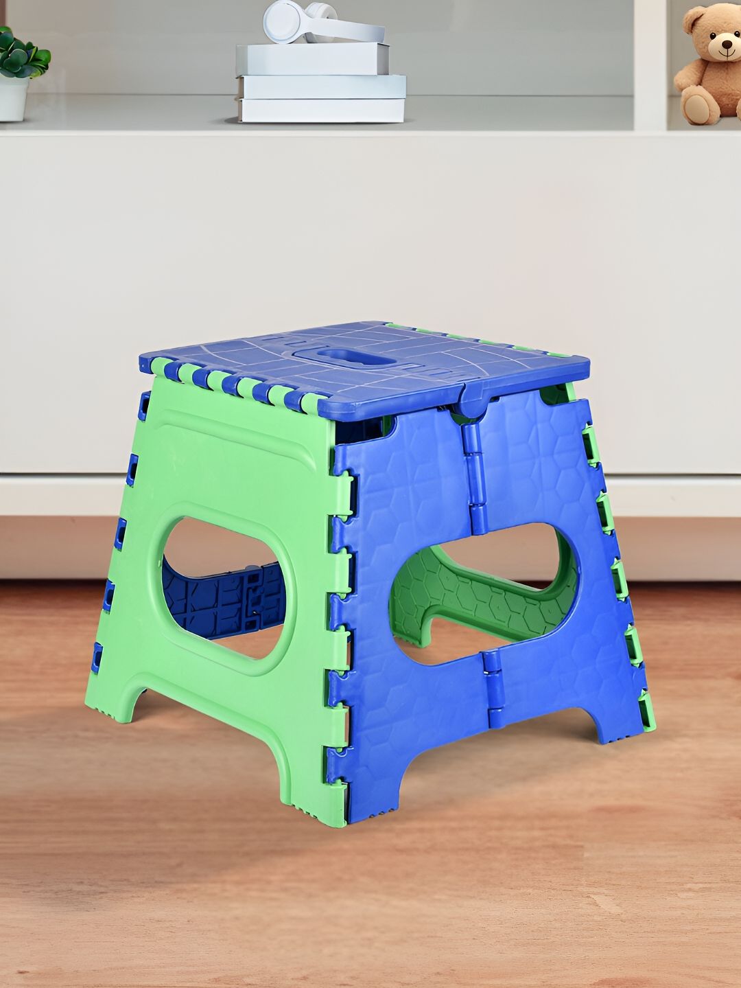 Kuber Industries Green & Blue Collapsible Stool Outdoor
