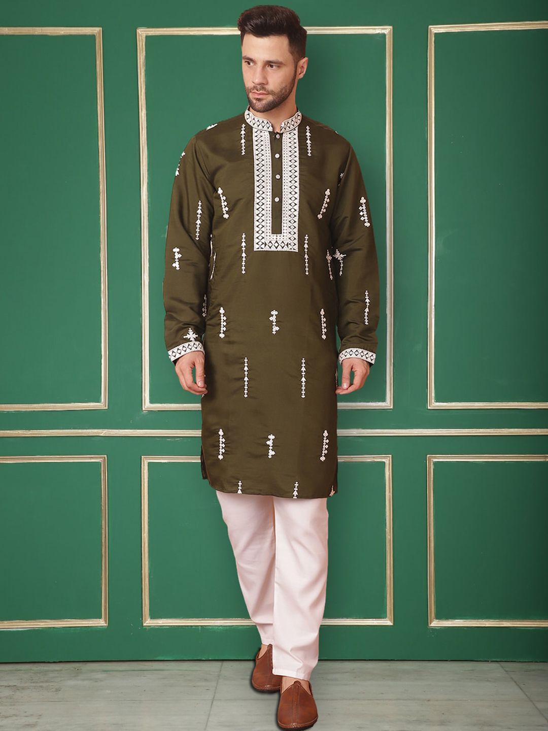 Jompers Embroidered Mandarin Collar Chikankari Kurta with Pyjamas-picture-15