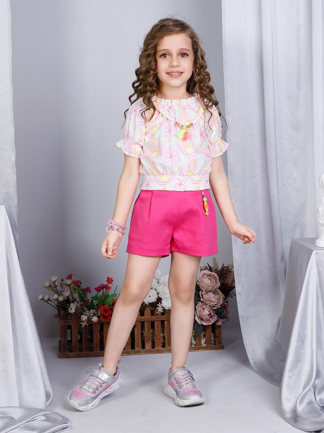 Peppermint Girls Round Neck Short Sleeves Top with Shorts-picture-13