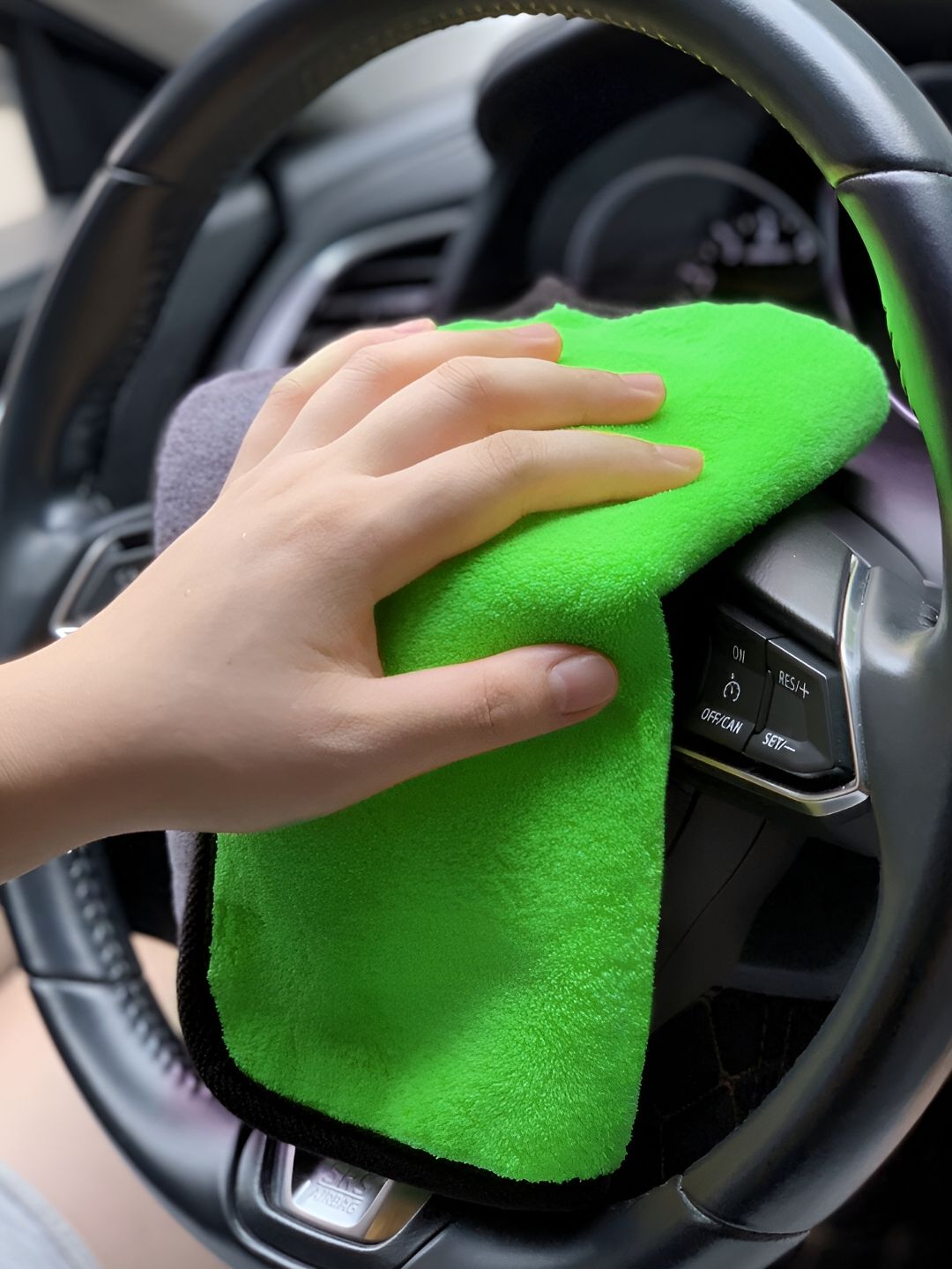 Lunar Days Green 3 Pieces Microfiber Hand Towels-image-4