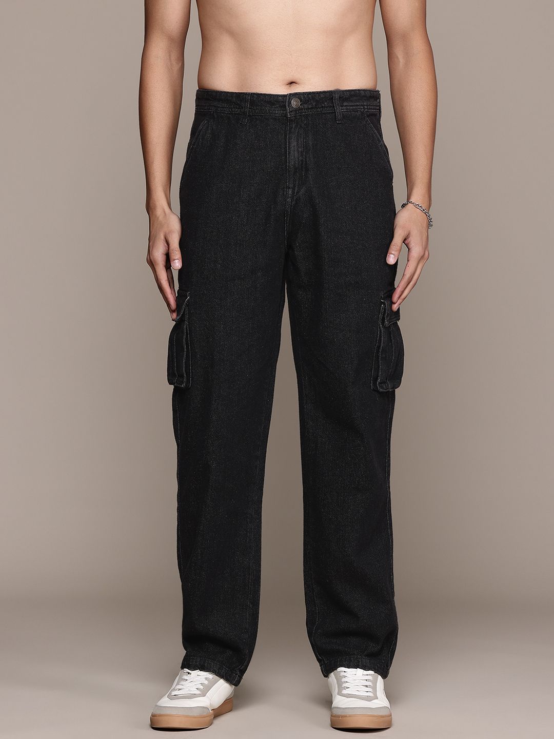 The Roadster Lifestyle Co. Men Straight Fit Jeans-picture-20