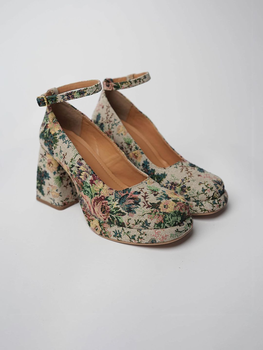 Theater Apparel Printed Round Toe Textile Block Heeled Pumps