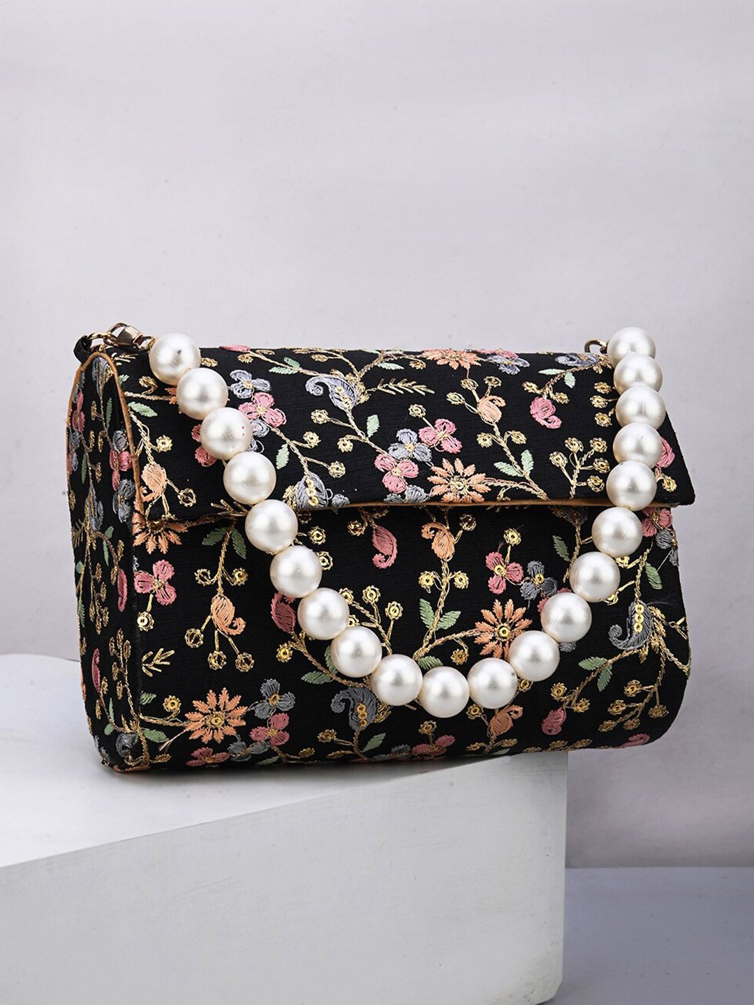 gaura pakhi Embroidered Envelope Clutch-picture-23