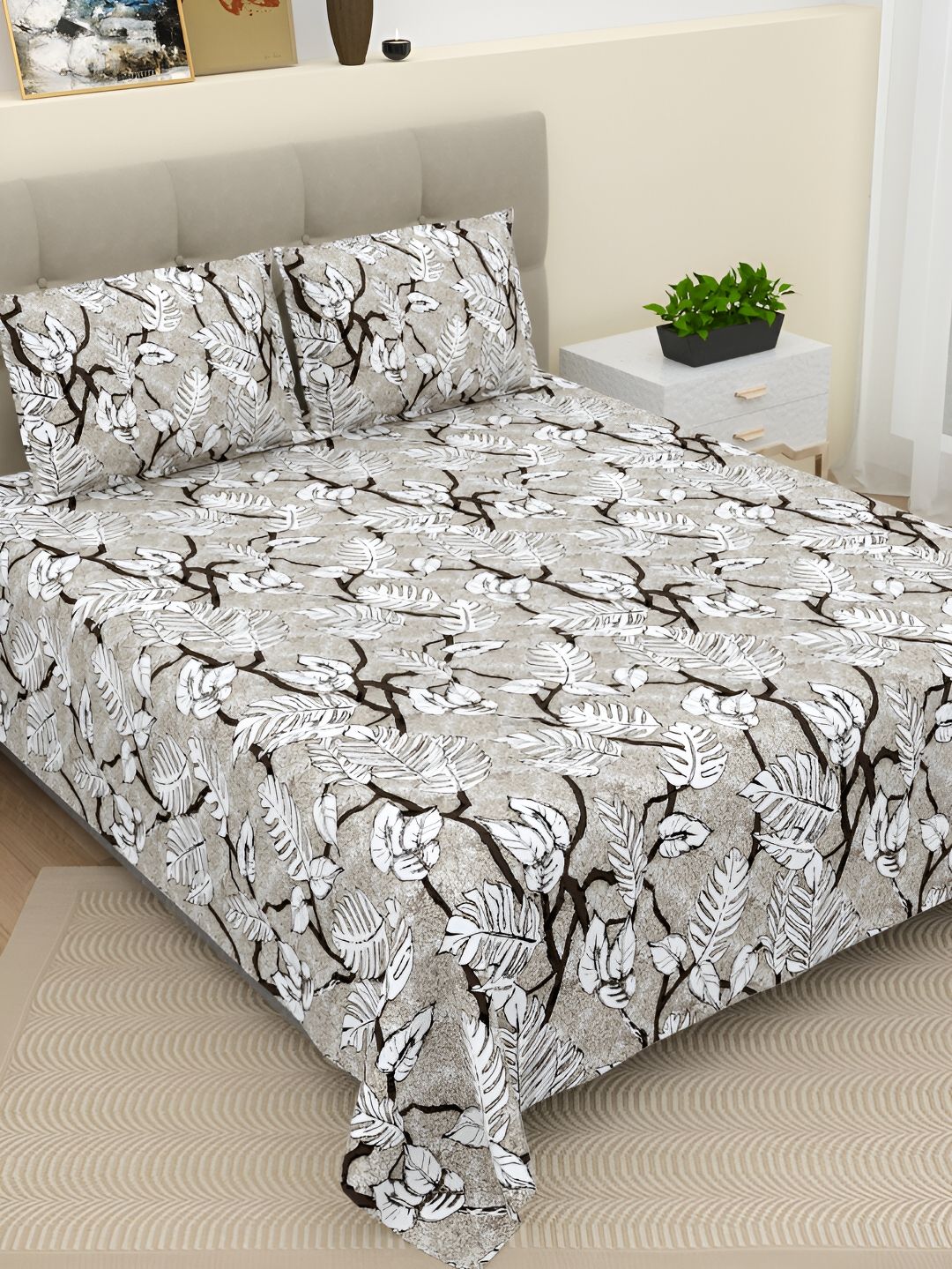 DREAM WEAVERZ White & Black Floral Cotton 220 TC King Bedsheet With 2 Pillow Covers-image-48