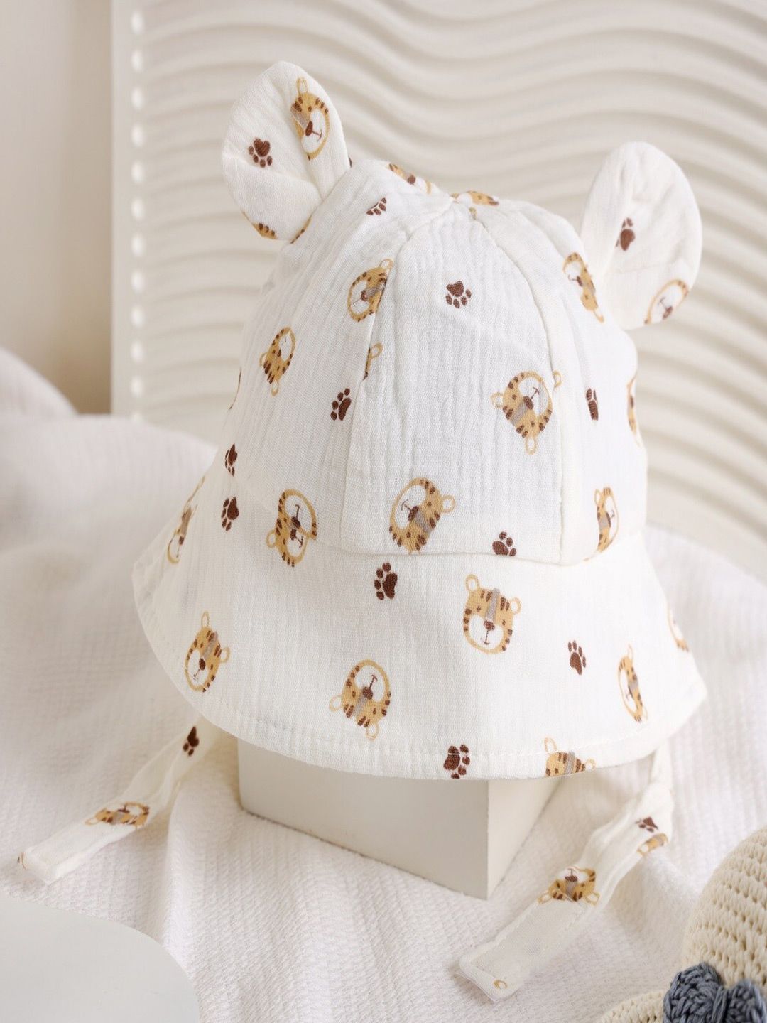 KICKS & CRAWL Kids Printed Cotton Bucket Cap