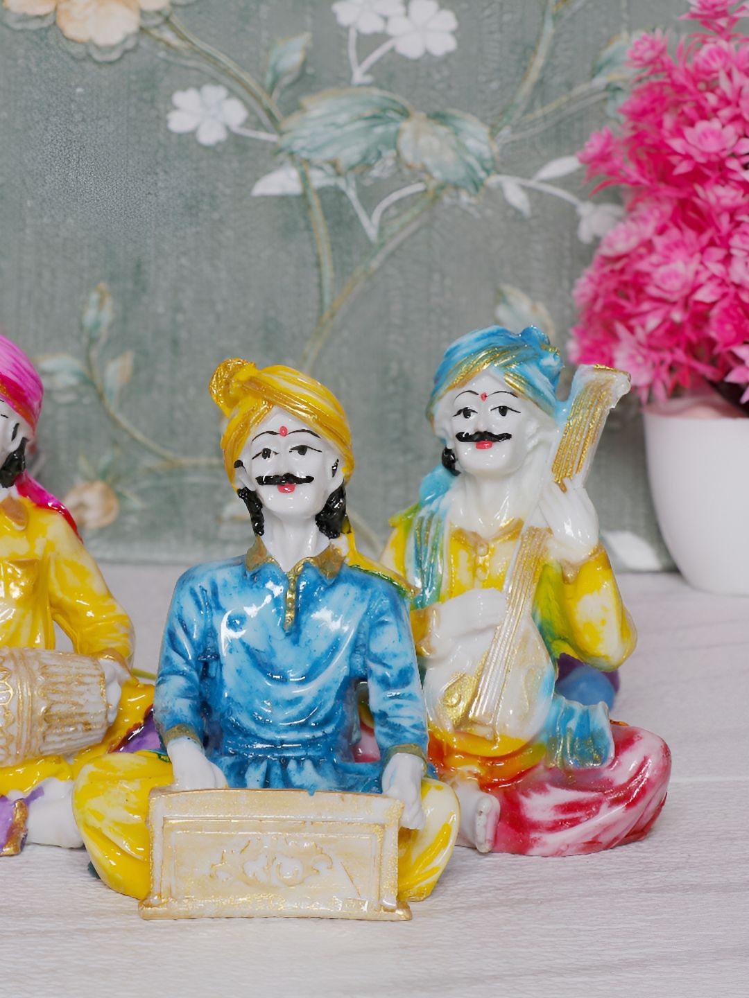 GW CREATIONS White & Blue Figurine Showpiece-picture-25