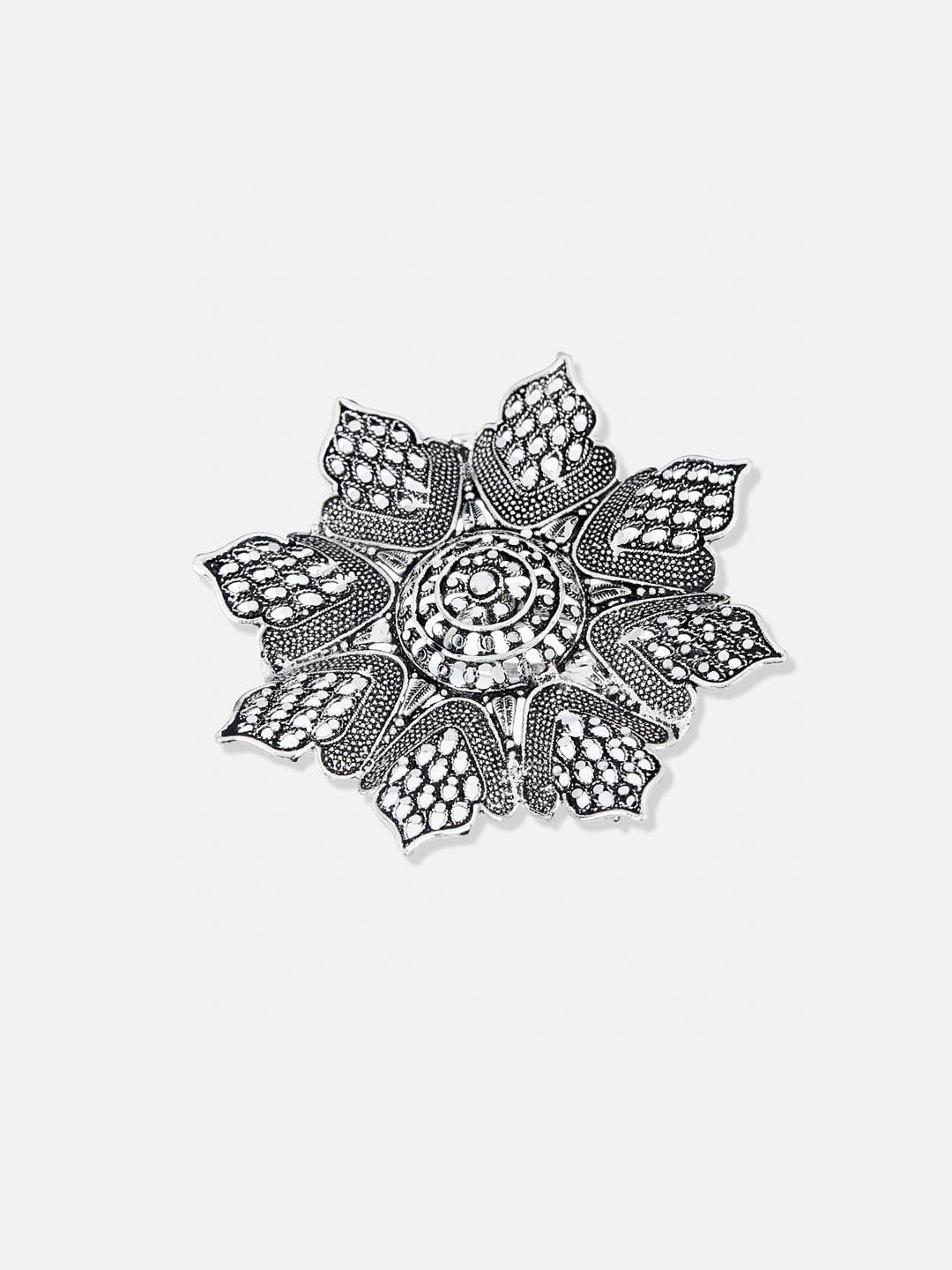 ATIBELLE Silver-Plated Floral Textured Adjustable Finger Ring