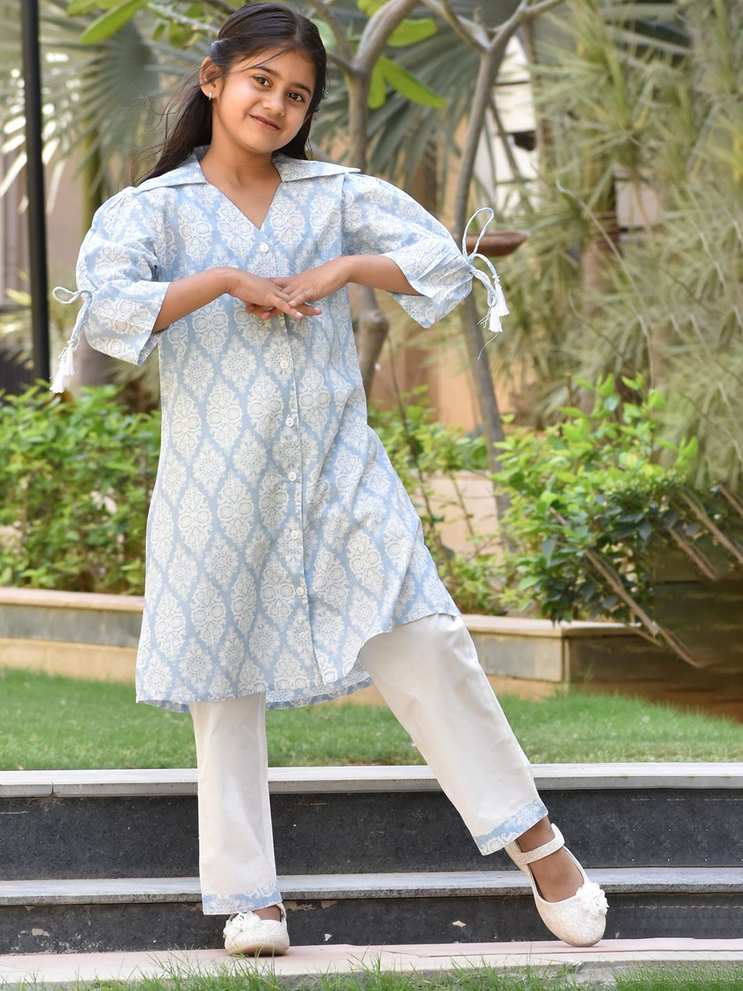 misbis Girls Floral Printed Shirt Collar A-Line Pure Cotton Kurta with Palazzos-image-44