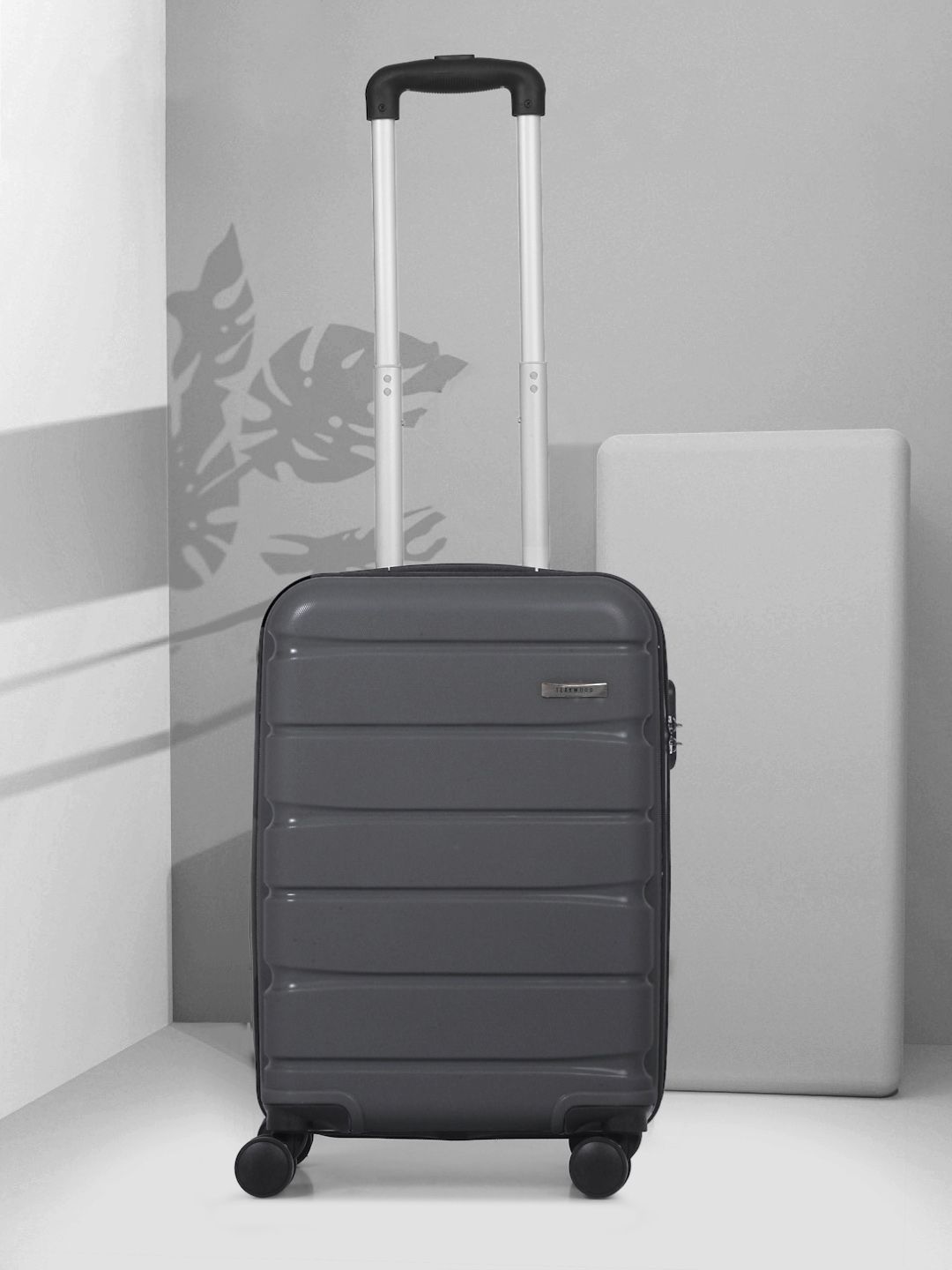 Teakwood Leathers 360-Degree Rotation Hard-Sided Cabin-Sized Trolley Bag 32L-picture-10