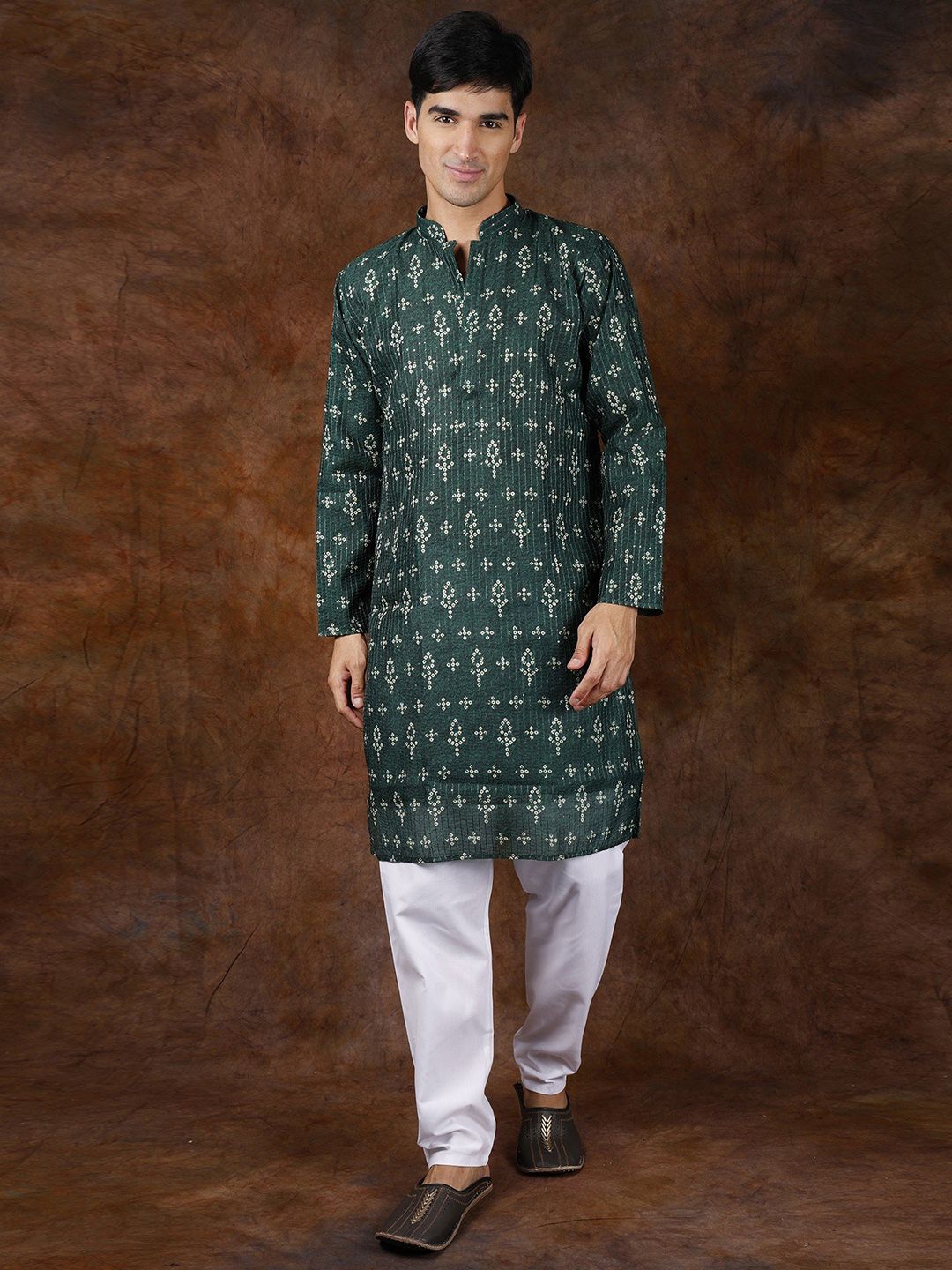 Exotic India Bistro Green Bandhani Tie-Dye Print Kurta Pajama Set with Sequins Embroidery-picture-13