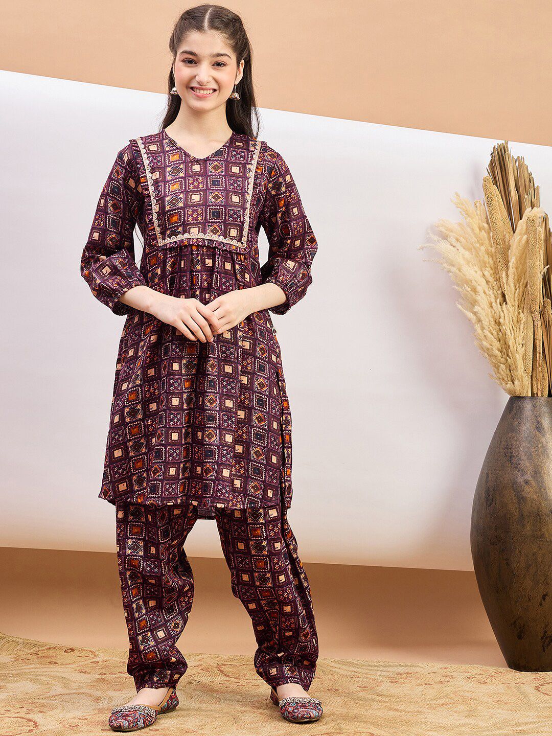 Stylo Bug Girls Ethnic Motifs Printed Gotta Patti Pure Cotton Straight Kurta with Salwar-picture-19