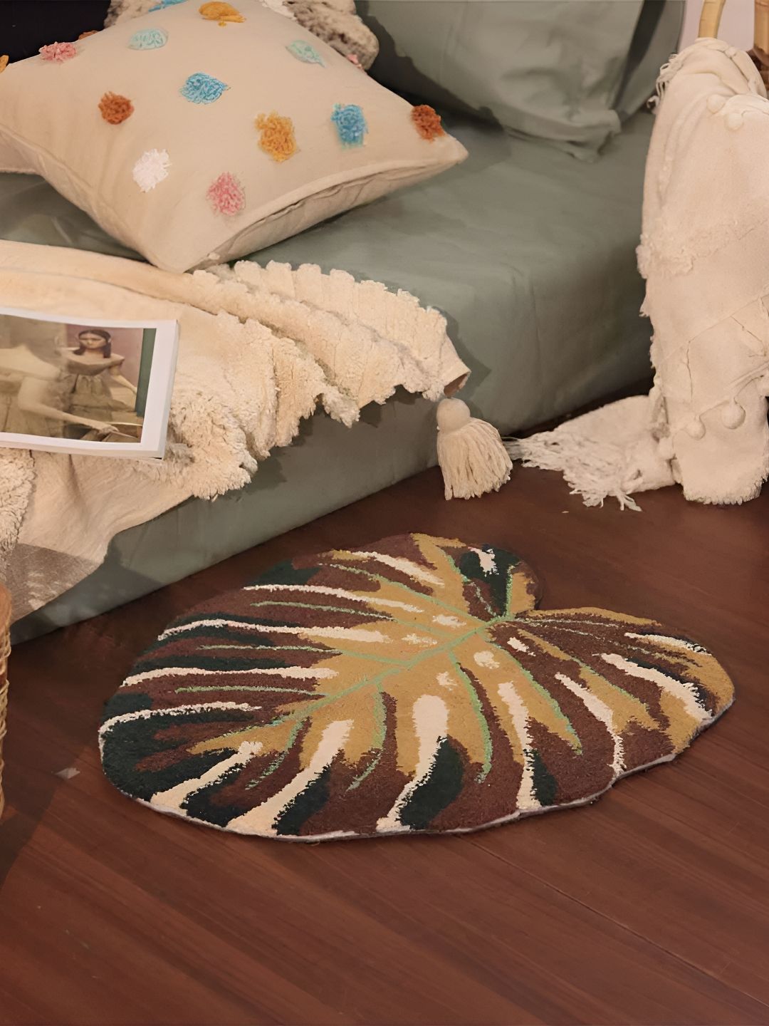 BELLA TRUE Brown & Beige Floral Hand-Tufted Carpet-picture-48