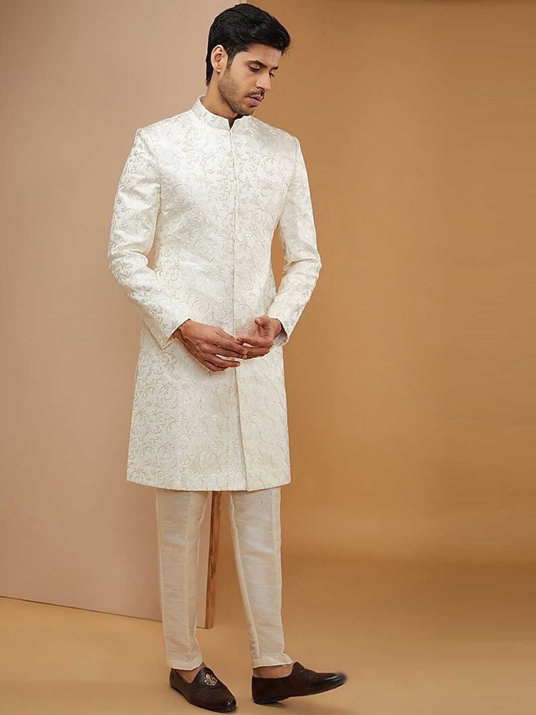 RNG Safawala Embroidered Mandarin Collar Long Sleeves Silk Sherwani Set-picture-15