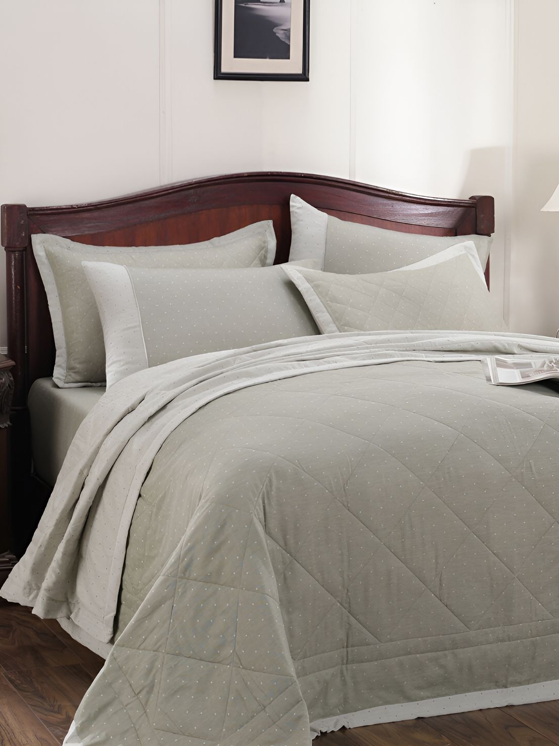 MASPAR Green & White Printed 120 GSM Cotton Double Queen Quilt-image-6