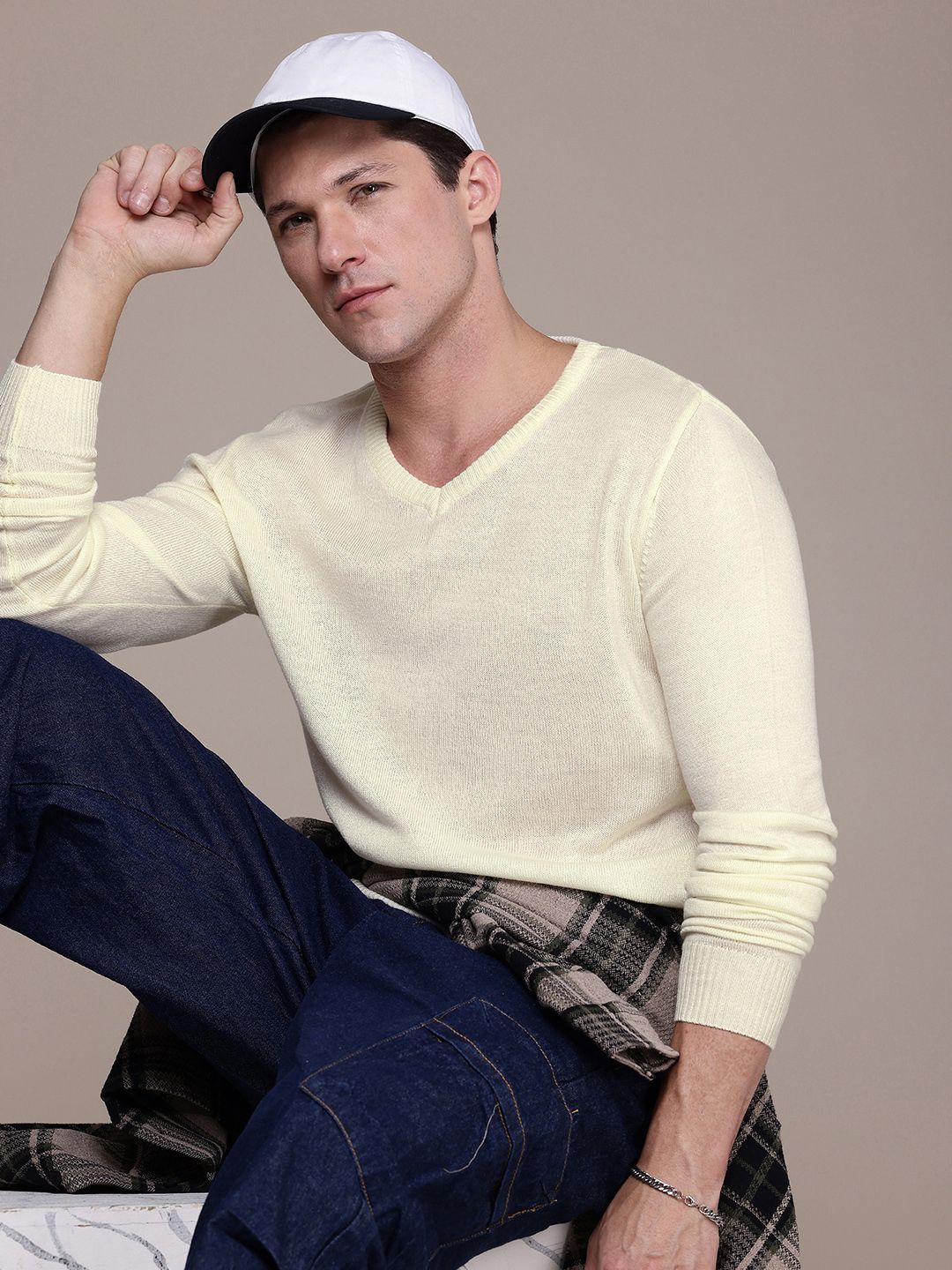 The Roadster Life Co. V-Neck Pullover Sweater-image-39