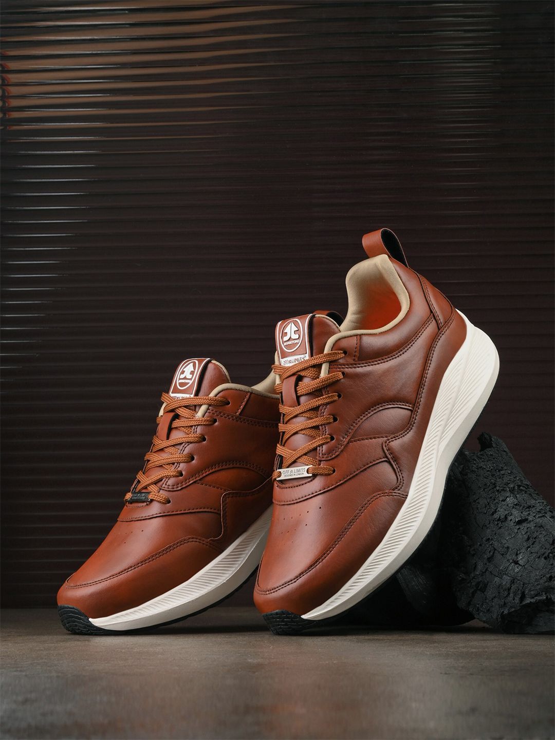 OFF LIMITS Men Running Non-Marking Shoes-image-31