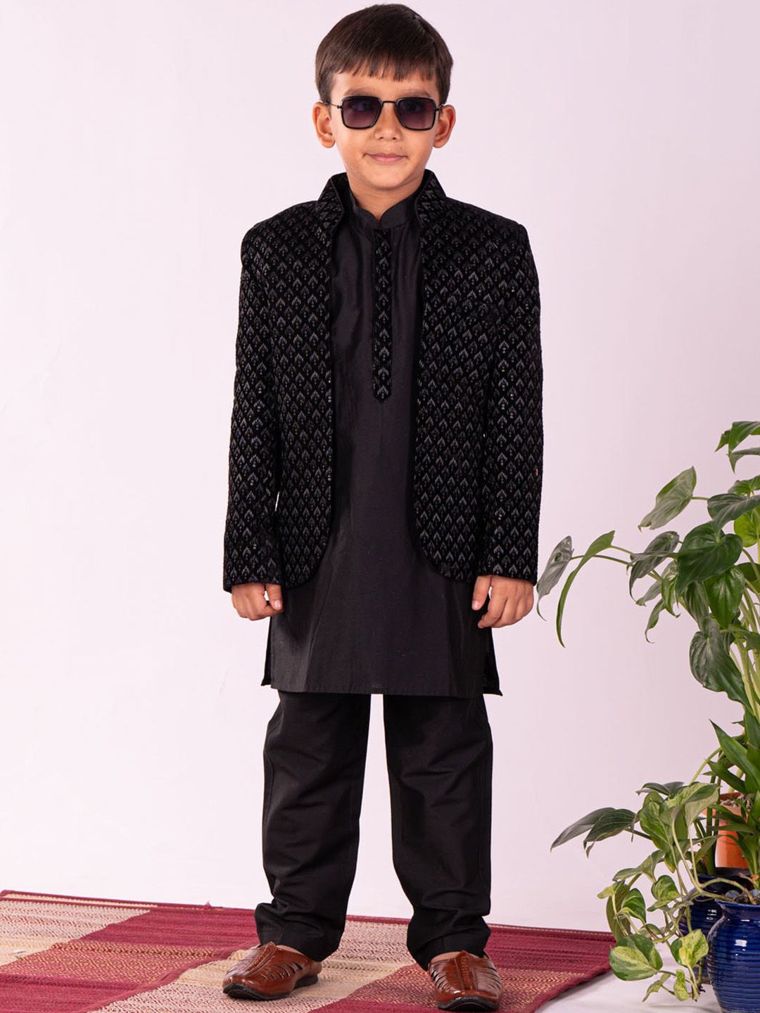 VASTRAMAY Boys Regular Sequinned Kurta with Pyjama-picture-11