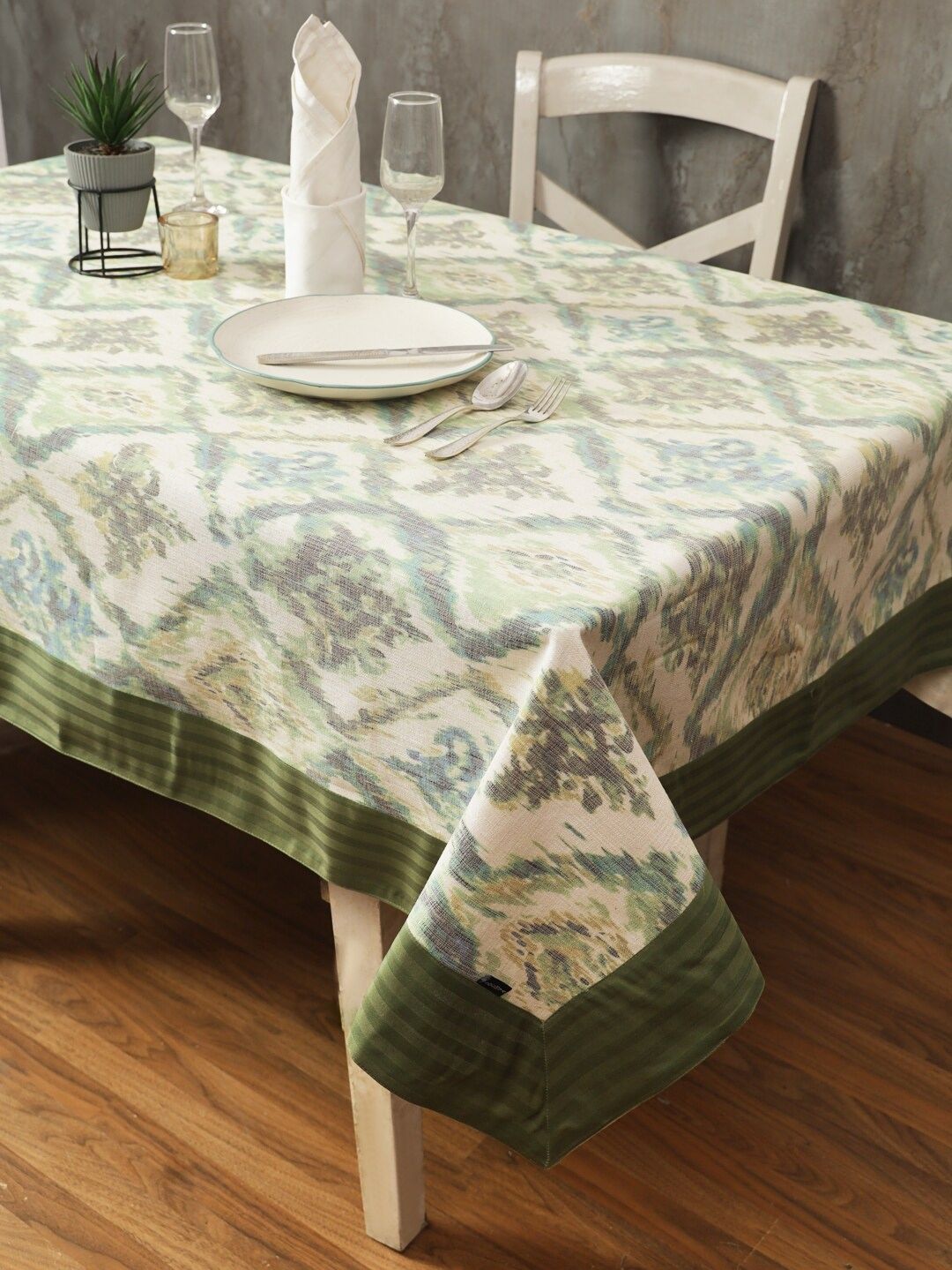 Soumya Green Ethnic Motifs Printed Cotton 6-Seater Table Cover-picture-43