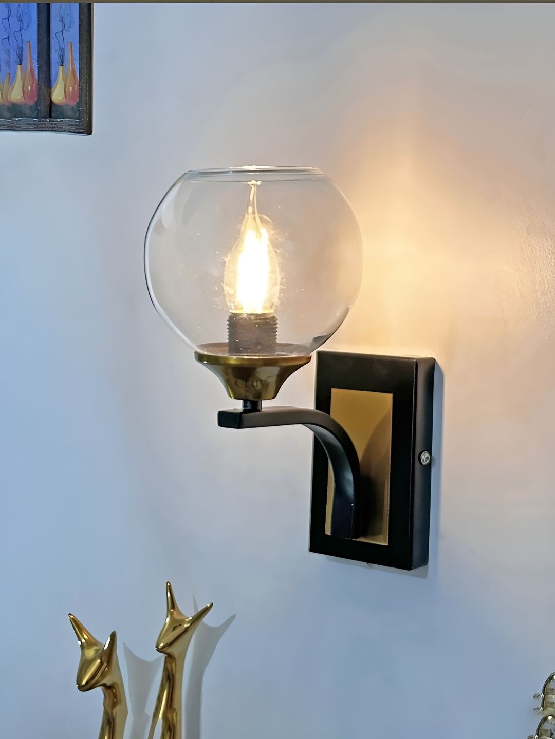 Cruv Gold-Toned & Black Spherical Shaped Contemporary Metal Wall Lamp-picture-24