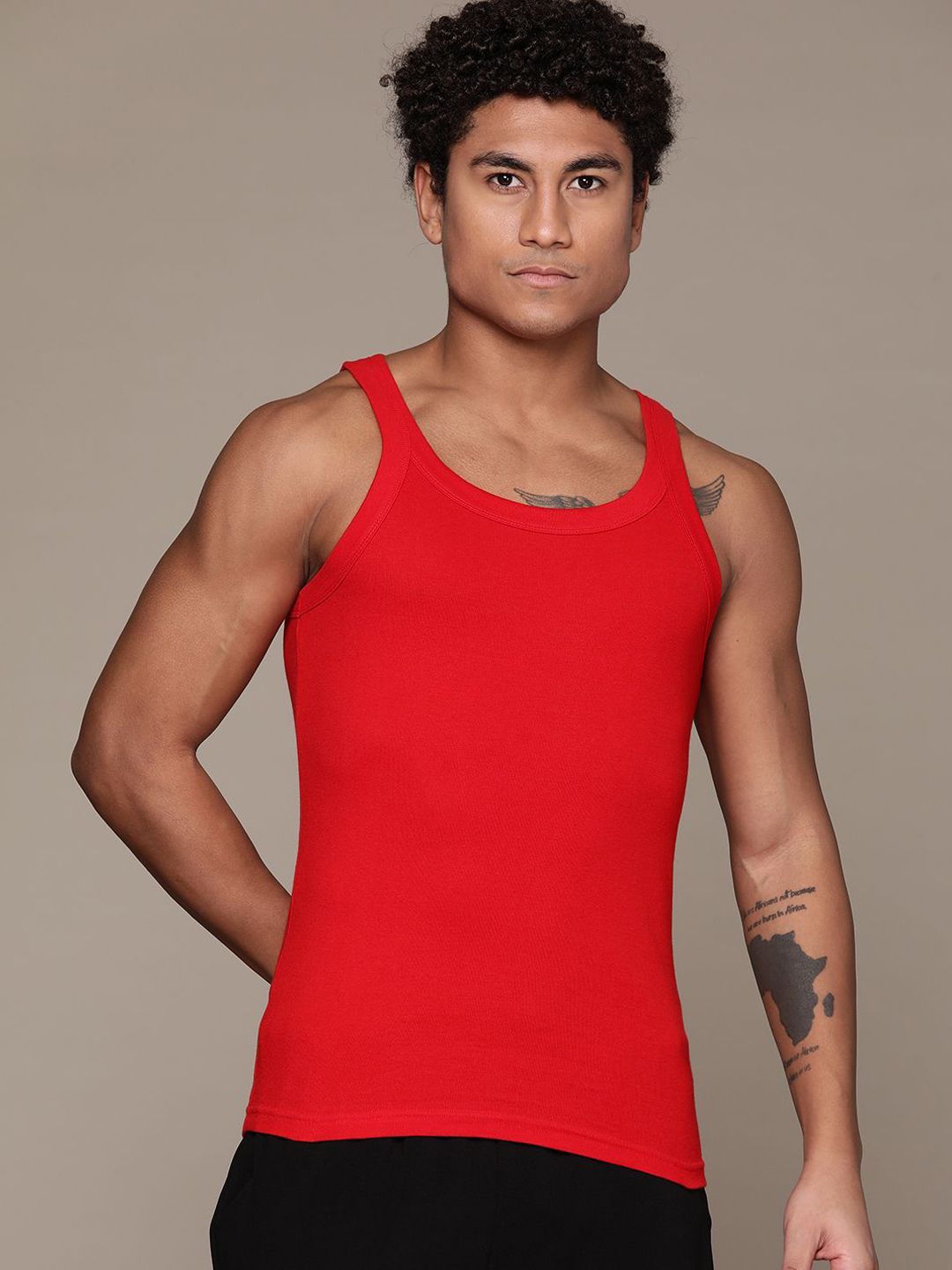 The Roadster Lifestyle Co Pack of 2 Pure Cotton Sleeveless Innerwear Vests RD-GV-5000-RD--picture-10