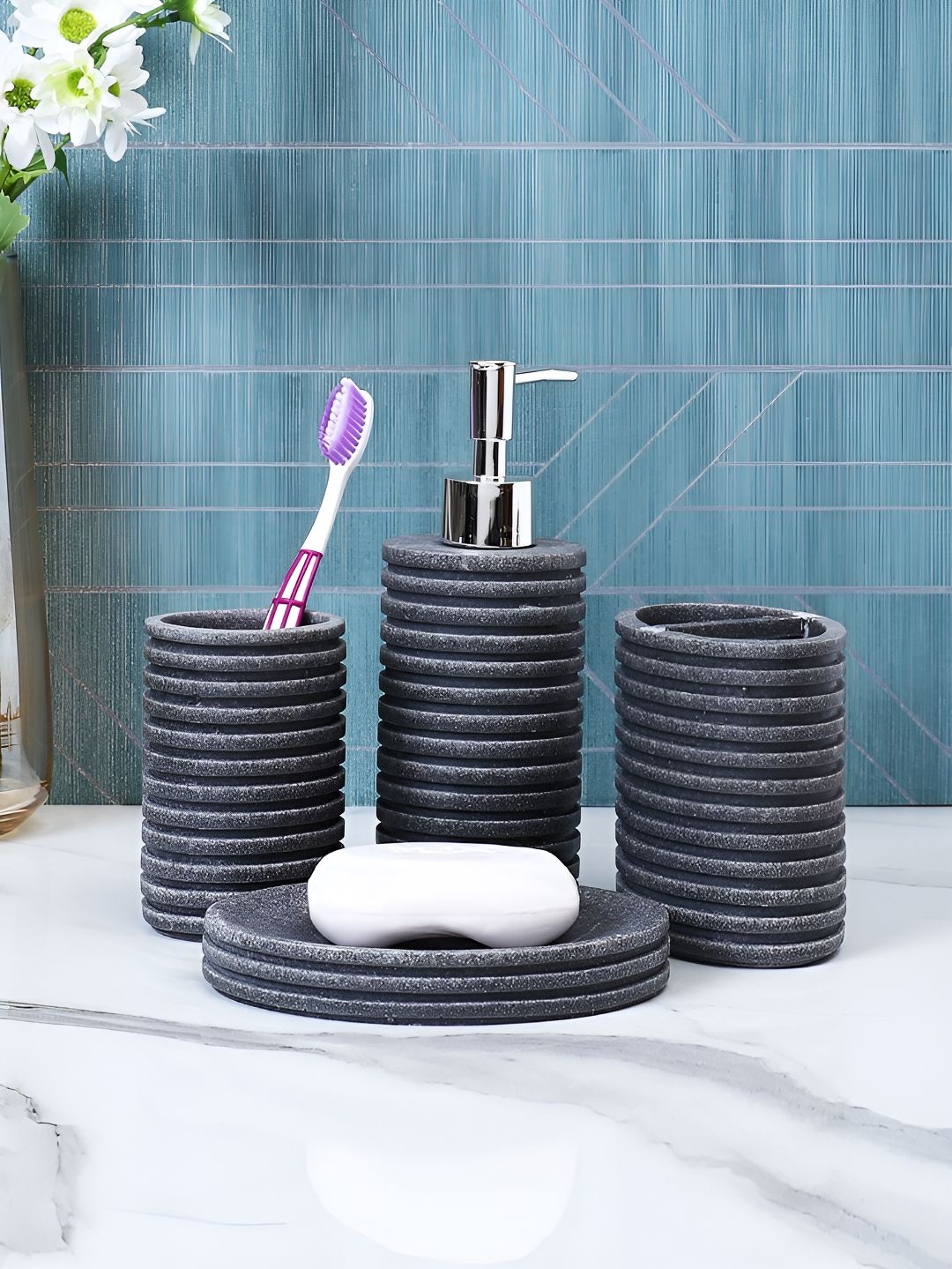 Aura Black 4 piece Striped Resin Bath Accessories Set-picture-37