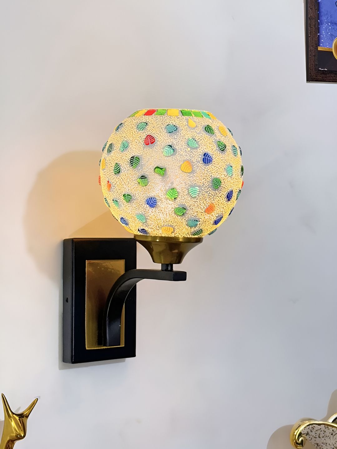 Lyse Decor Gold-Toned Metal Wall Lamp-picture-32