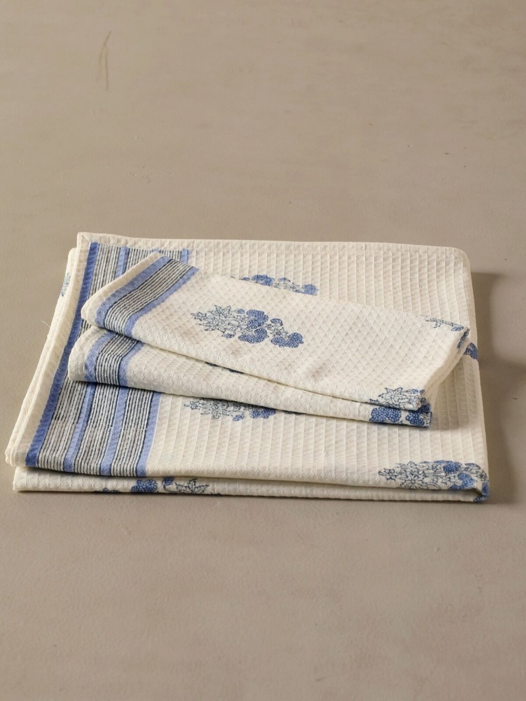 Peepul Tree Off White & Blue 3 Pieces Printed Cotton 300 GSM Towel Set