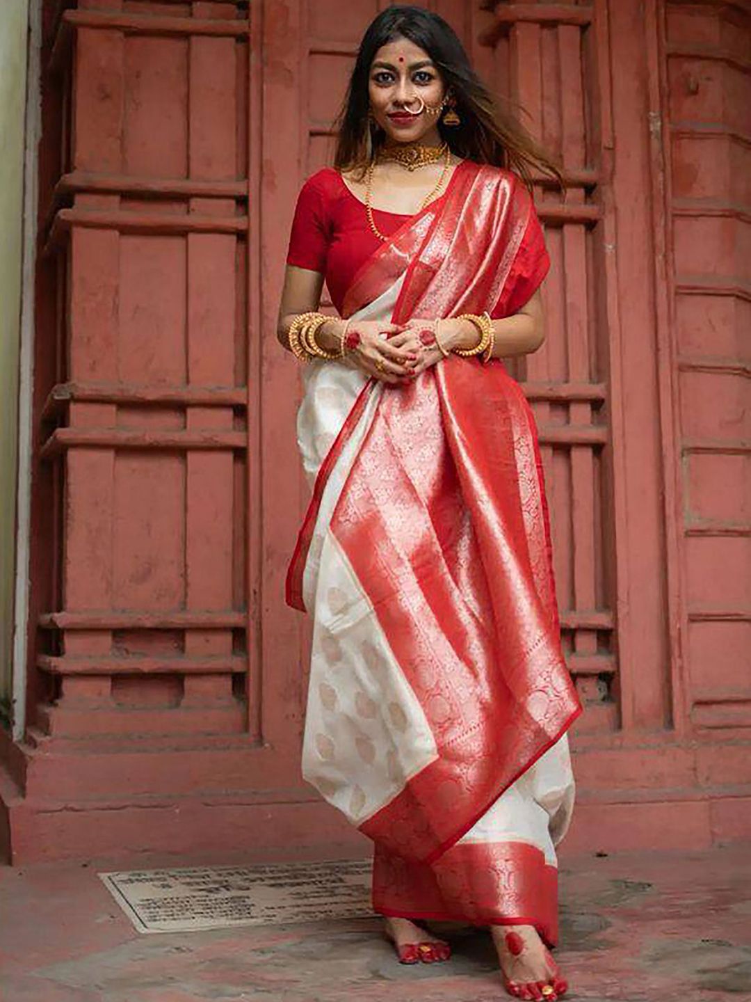 Aldwych Woven Design Zari Banarasi Saree-picture-40
