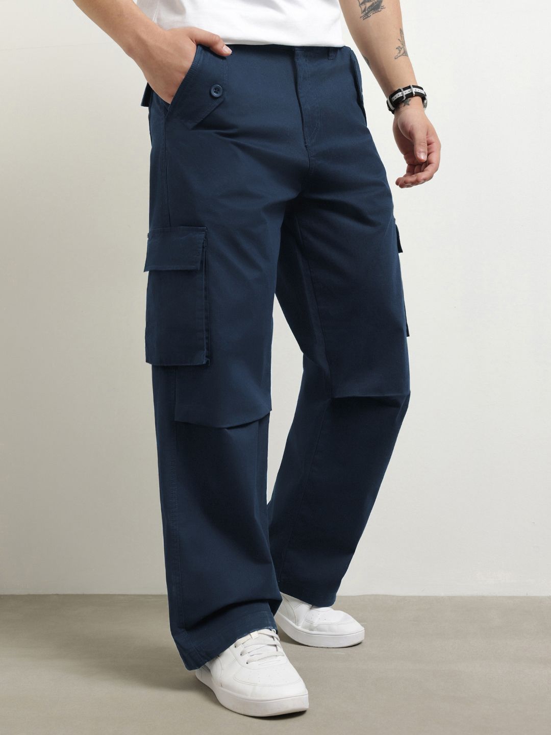 NOBERO Men Solid Baggy Cargo Pants-picture-34