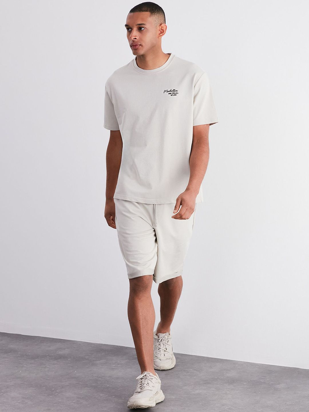 Trendyol Round Neck Short Sleeves Night suit-picture-19