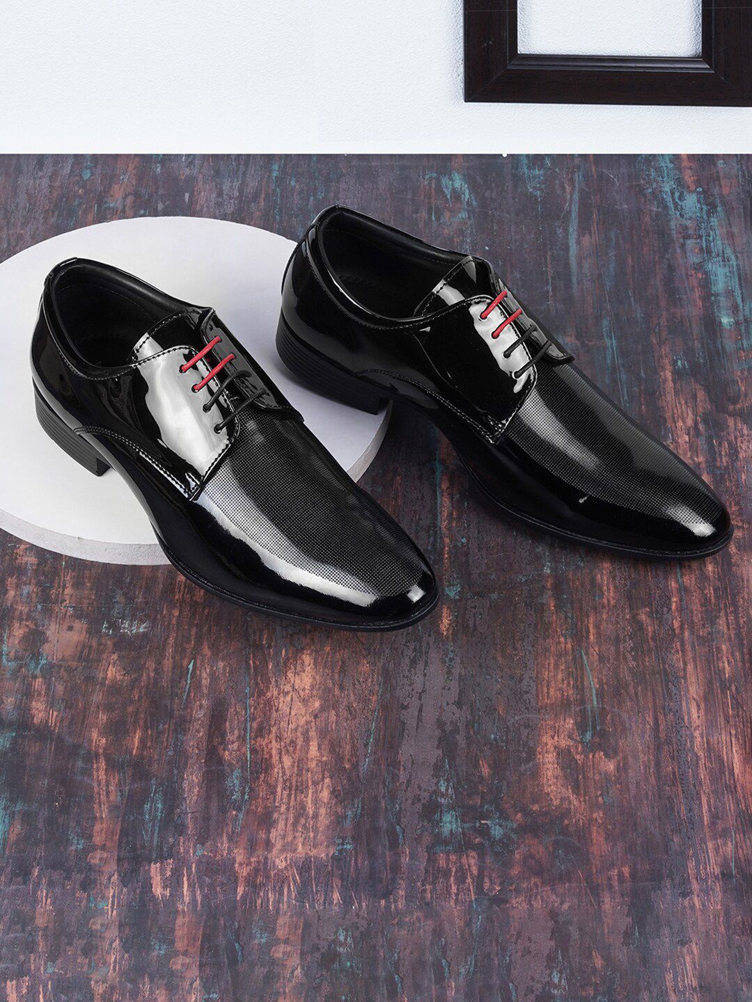 Metro Men Textured Round Toe Leather Formal Derbys-image-48
