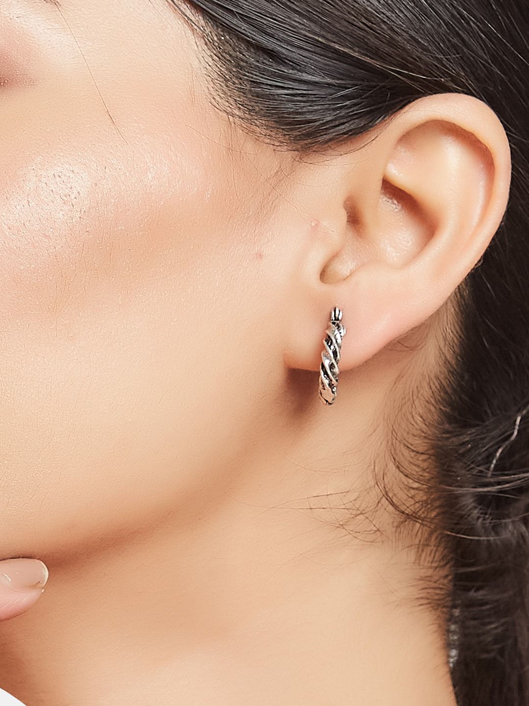 ATIBELLE Set of 2 Silver-Plated Contemporary Oxidised Hoop Earrings