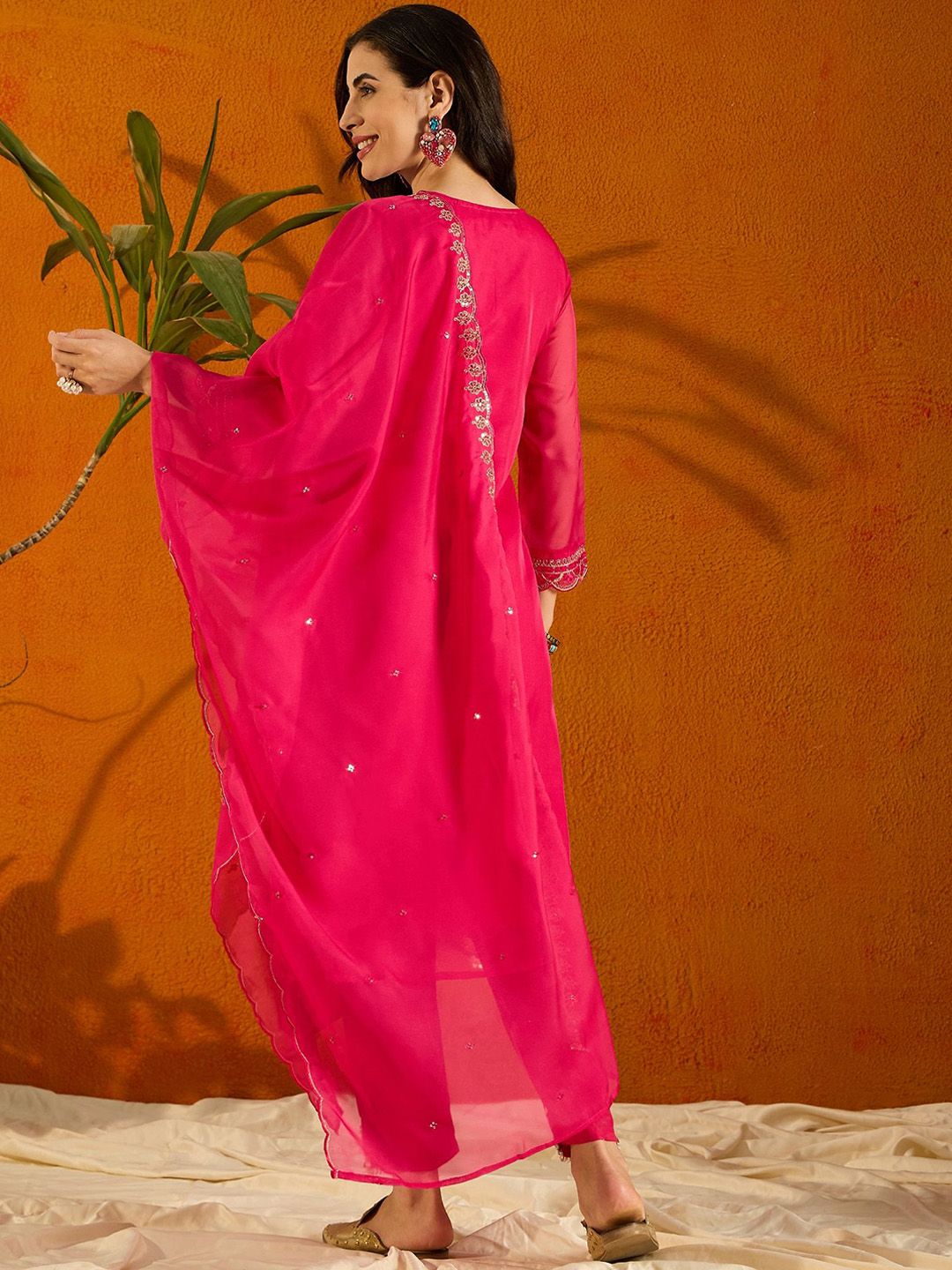 Women Floral embroidered orange v_neck cotton Kurta set With Trouser & Dupatta