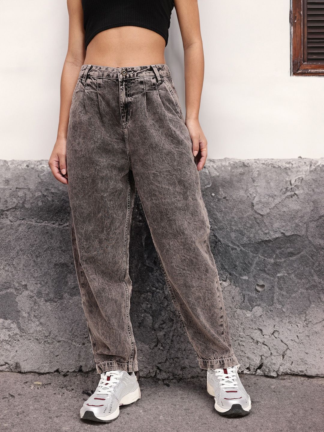 The Roadster Life Co. Women Slouchy Fit Crinkle texture Faded Jeans