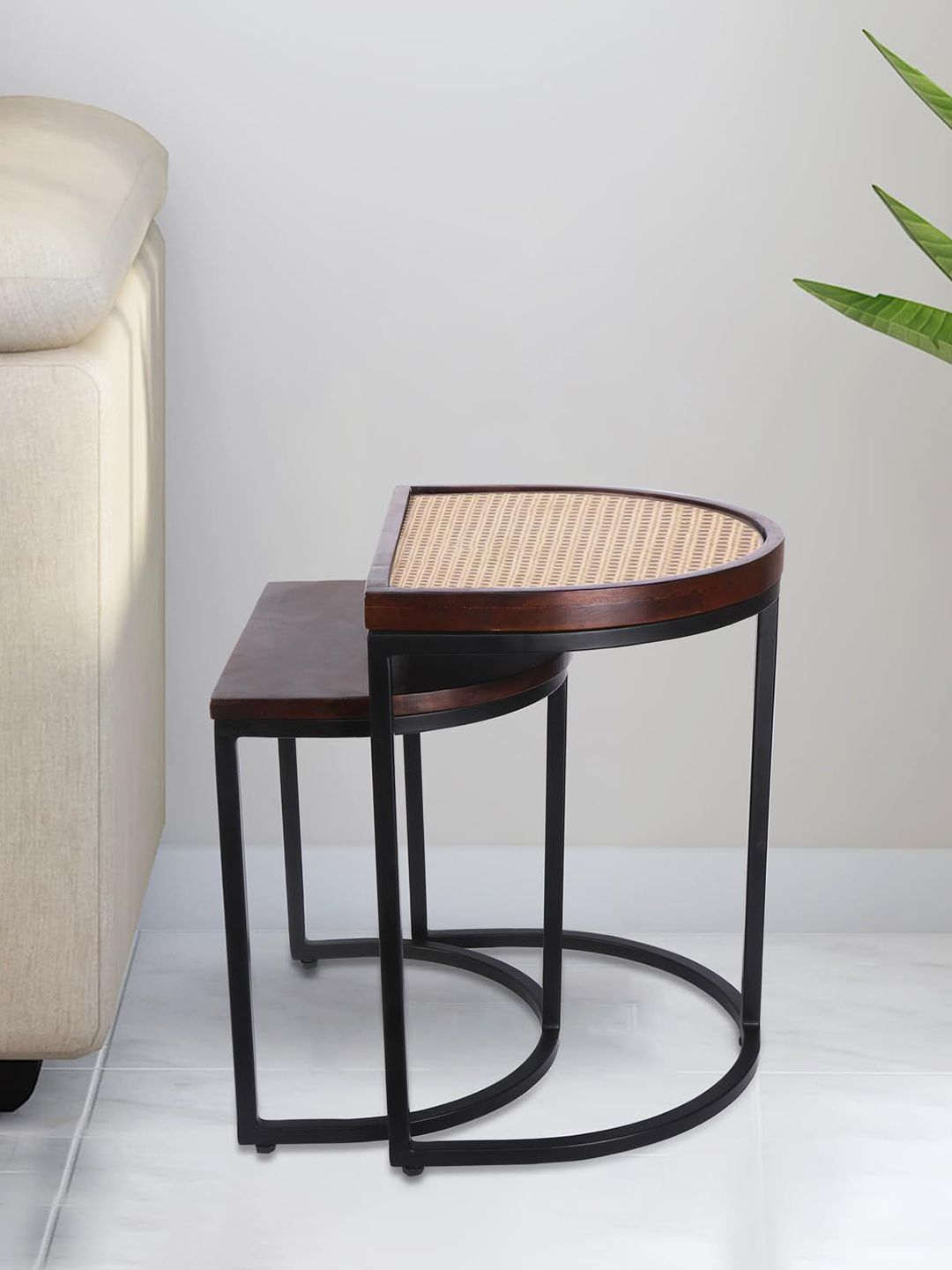 THE HOME CO. Brown 2 Pieces Wooden Nesting Table