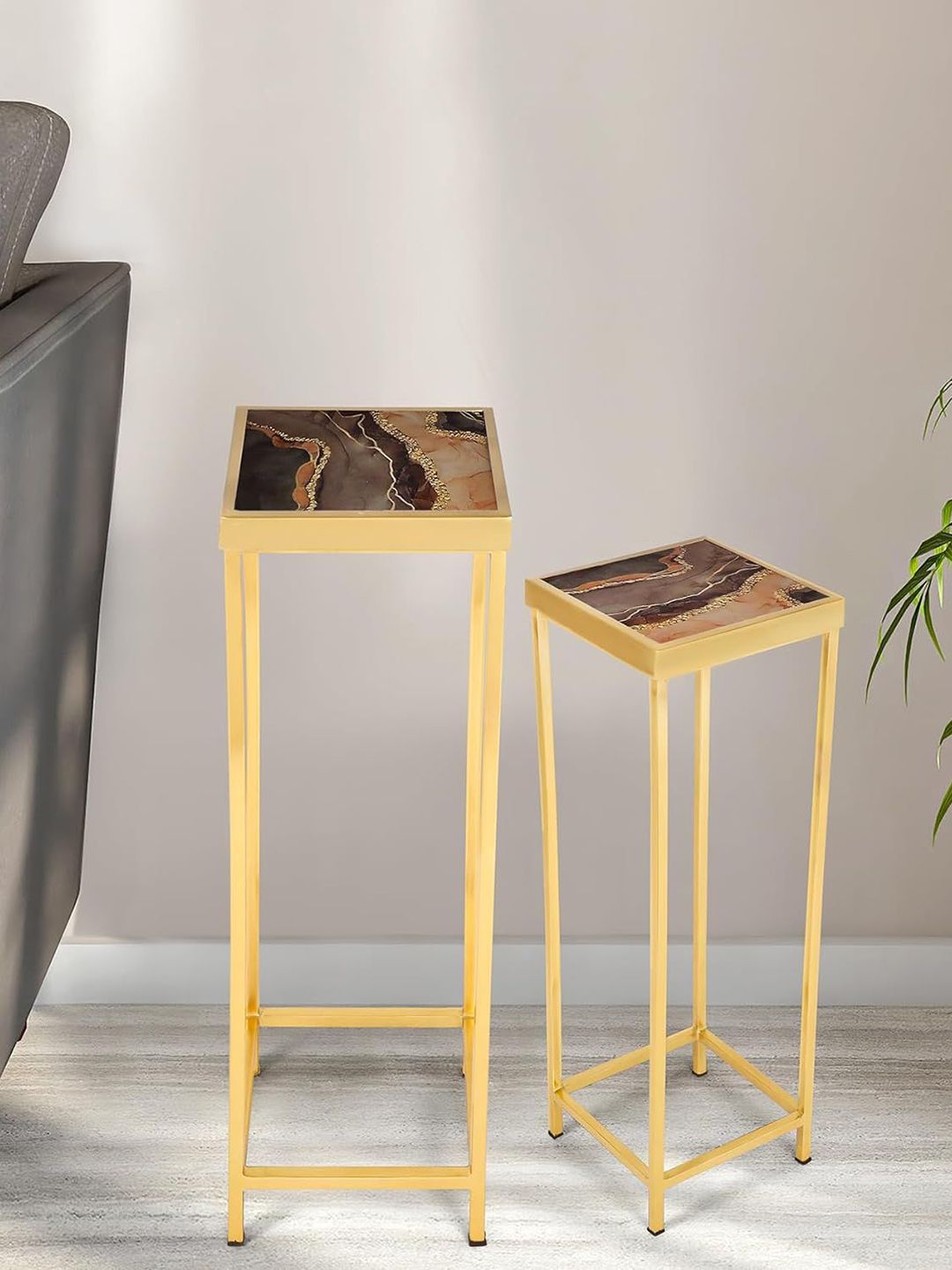 THE HOME CO. Brown 2 Pieces Square Wooden Nesting Table