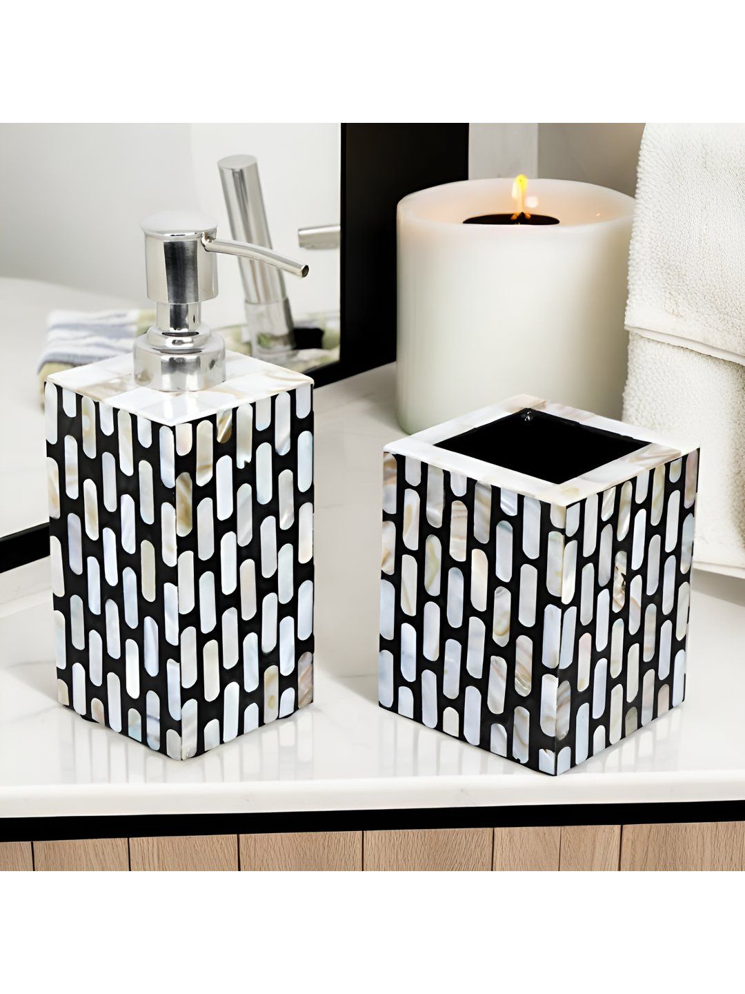 THE HOME CO. Black & White 2 Pieces Geometric Printed Wooden Classic Bath Accessories Set-image-20
