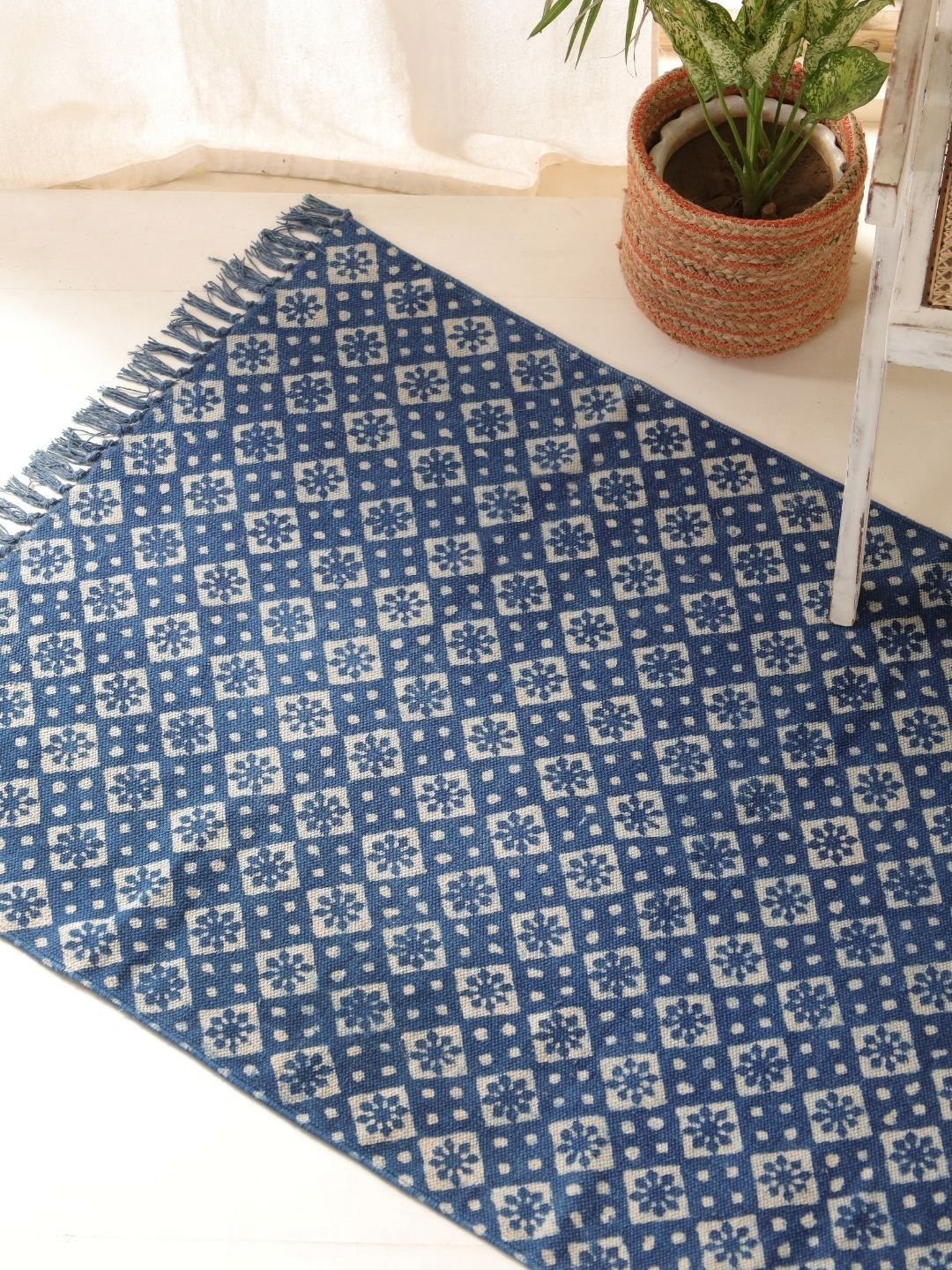 Peepul Tree Navy Blue & White Geometric Handmade Cotton Carpet-image-21