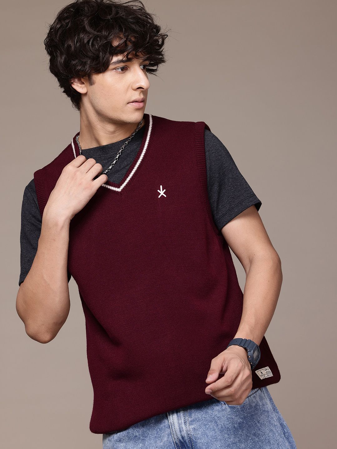 The Roadster Lifestyle Co. Knitted Acrylic Sweater Vest-picture-49