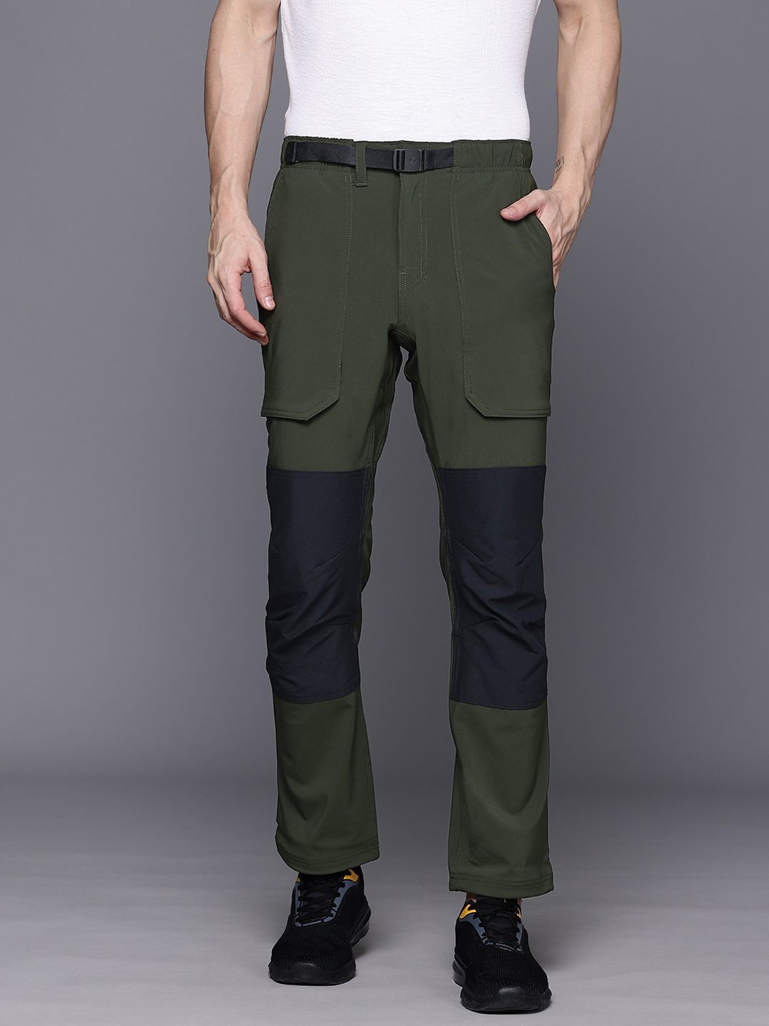 Columbia Men Colourblocked Landroamer Utility II Track Pants-image-38