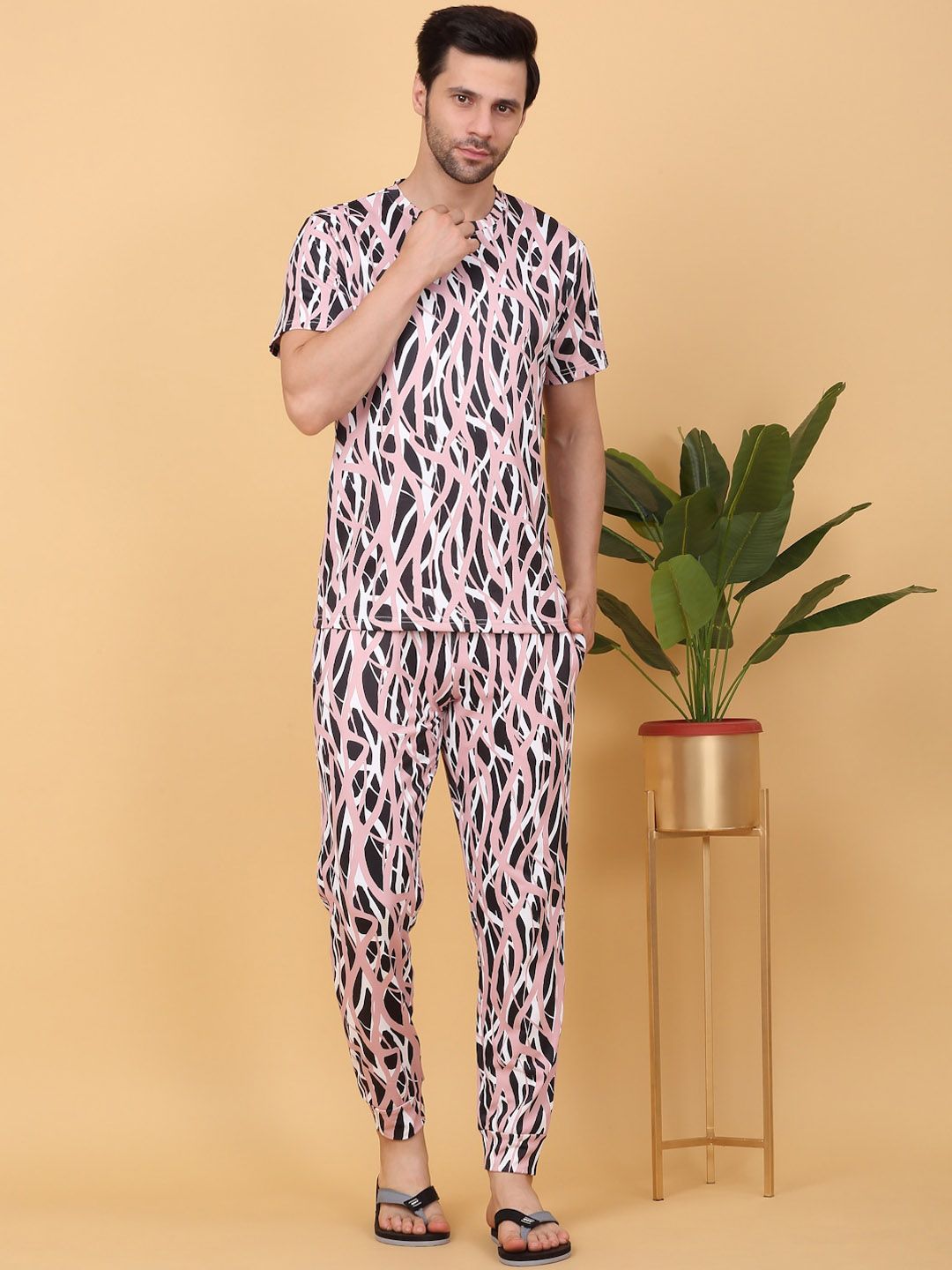 Sweet Dreams Pink & White Abstract Printed Round Neck Night suit-picture-16