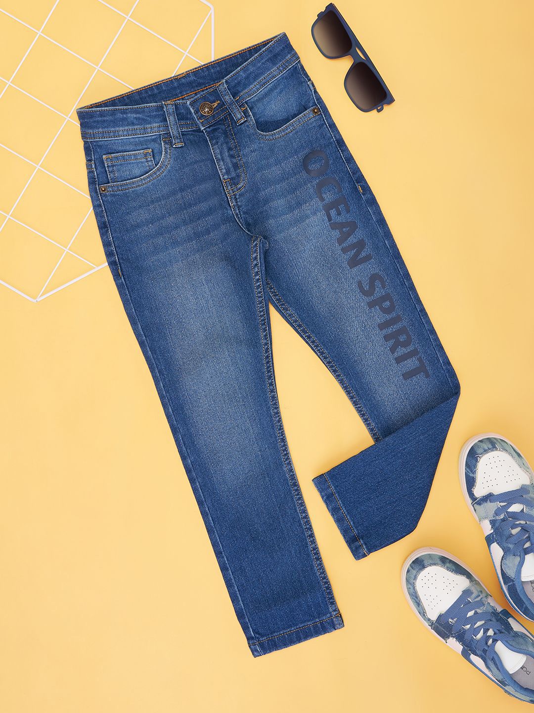 Pantaloons Junior Boys Low Distress Mid-Rise Cotton Light Fade Jeans-picture-49