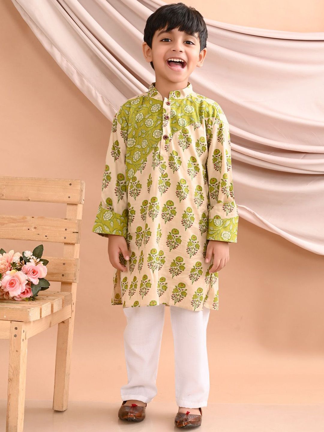 Sangria Boys Green Floral Printed Pure Cotton Straight Kurta With Pyjama-picture-13